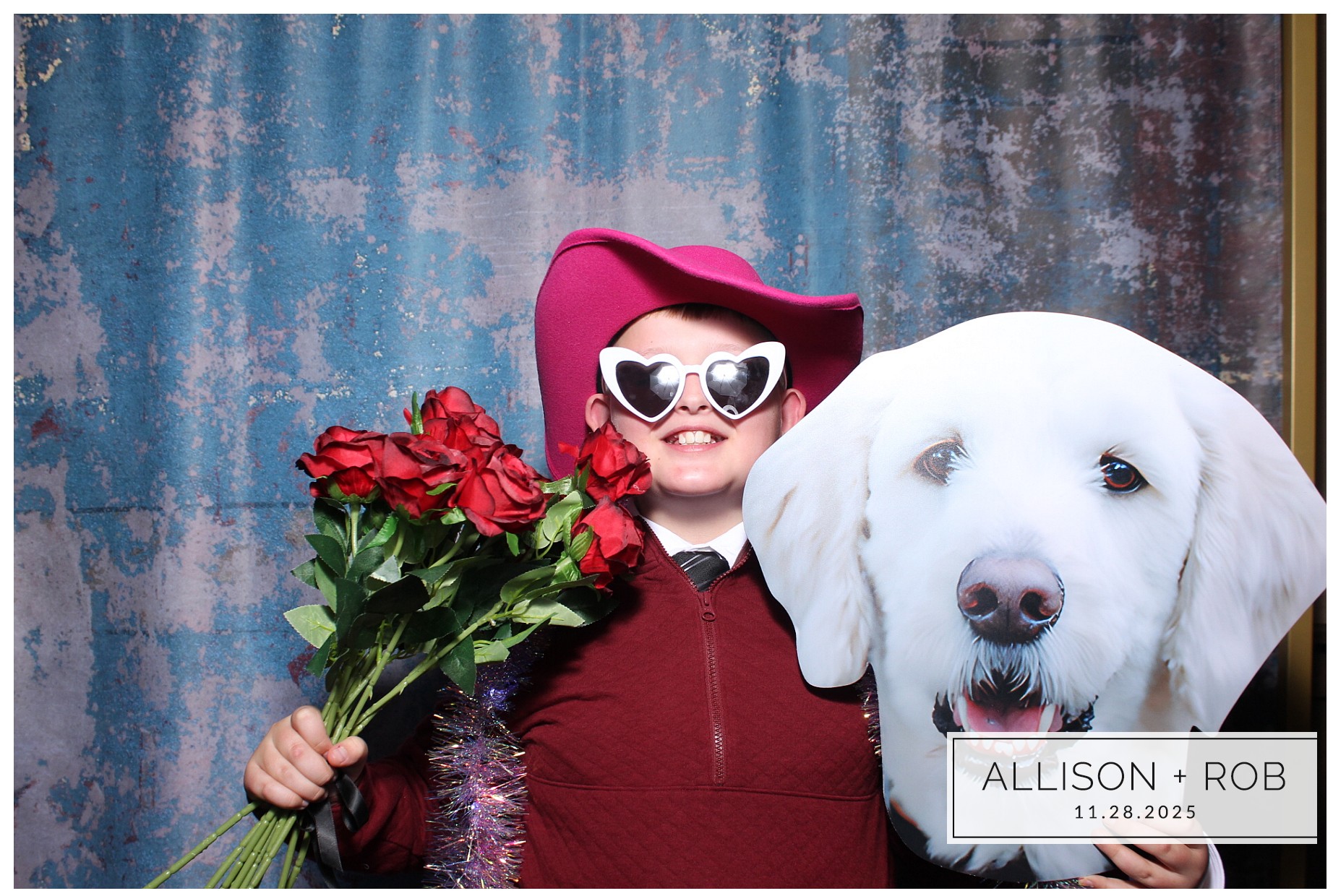 Allison + Rob | View more photos from the event at gallery.photoboothcincy.com/u/PhotoBoothCincy/Allison-Rob