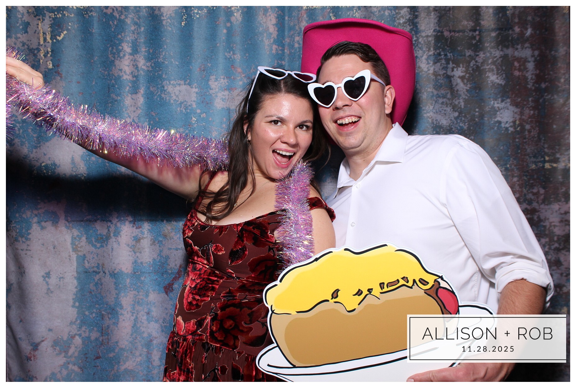 Allison + Rob | View more photos from the event at gallery.photoboothcincy.com/u/PhotoBoothCincy/Allison-Rob