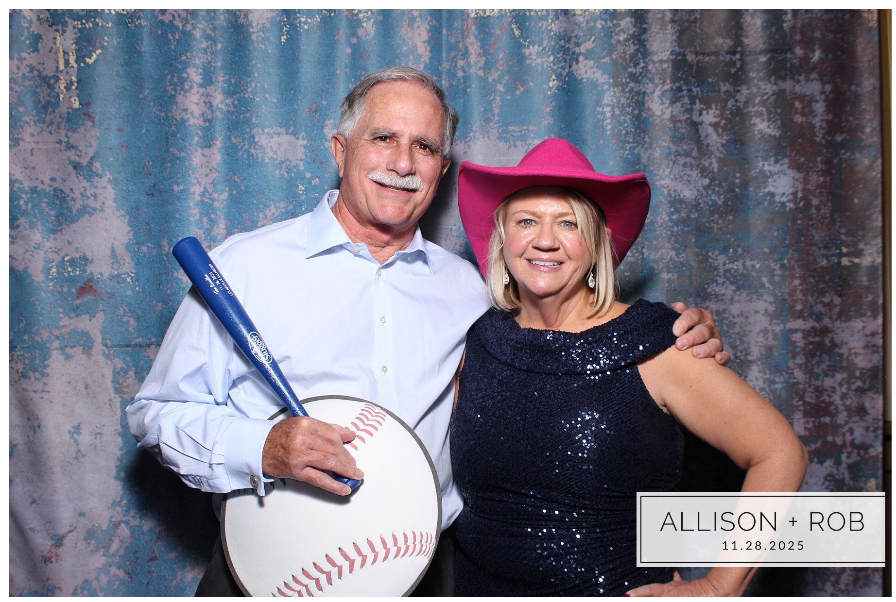 Allison + Rob | View more photos from the event at gallery.photoboothcincy.com/u/PhotoBoothCincy/Allison-Rob