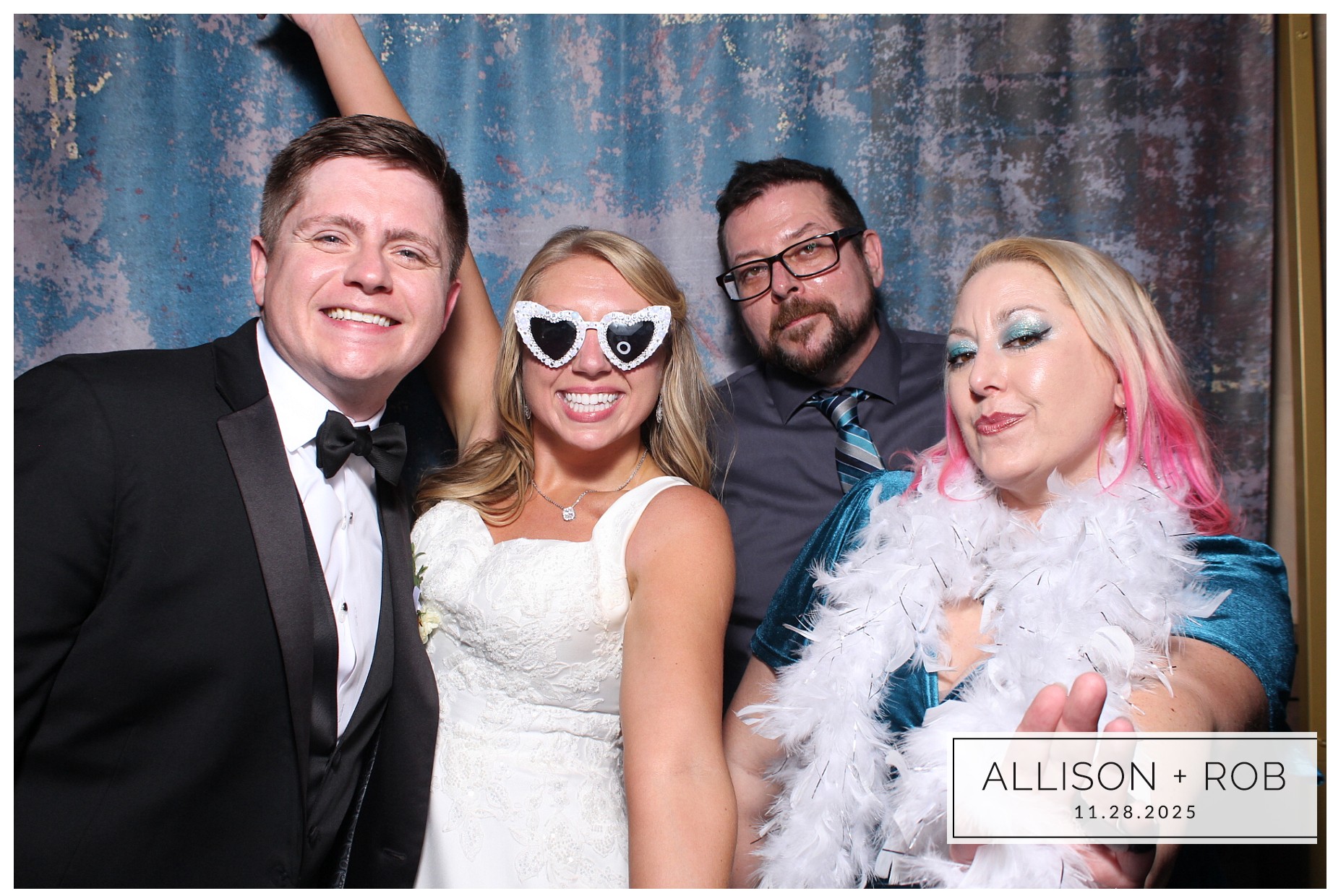 Allison + Rob | View more photos from the event at gallery.photoboothcincy.com/u/PhotoBoothCincy/Allison-Rob
