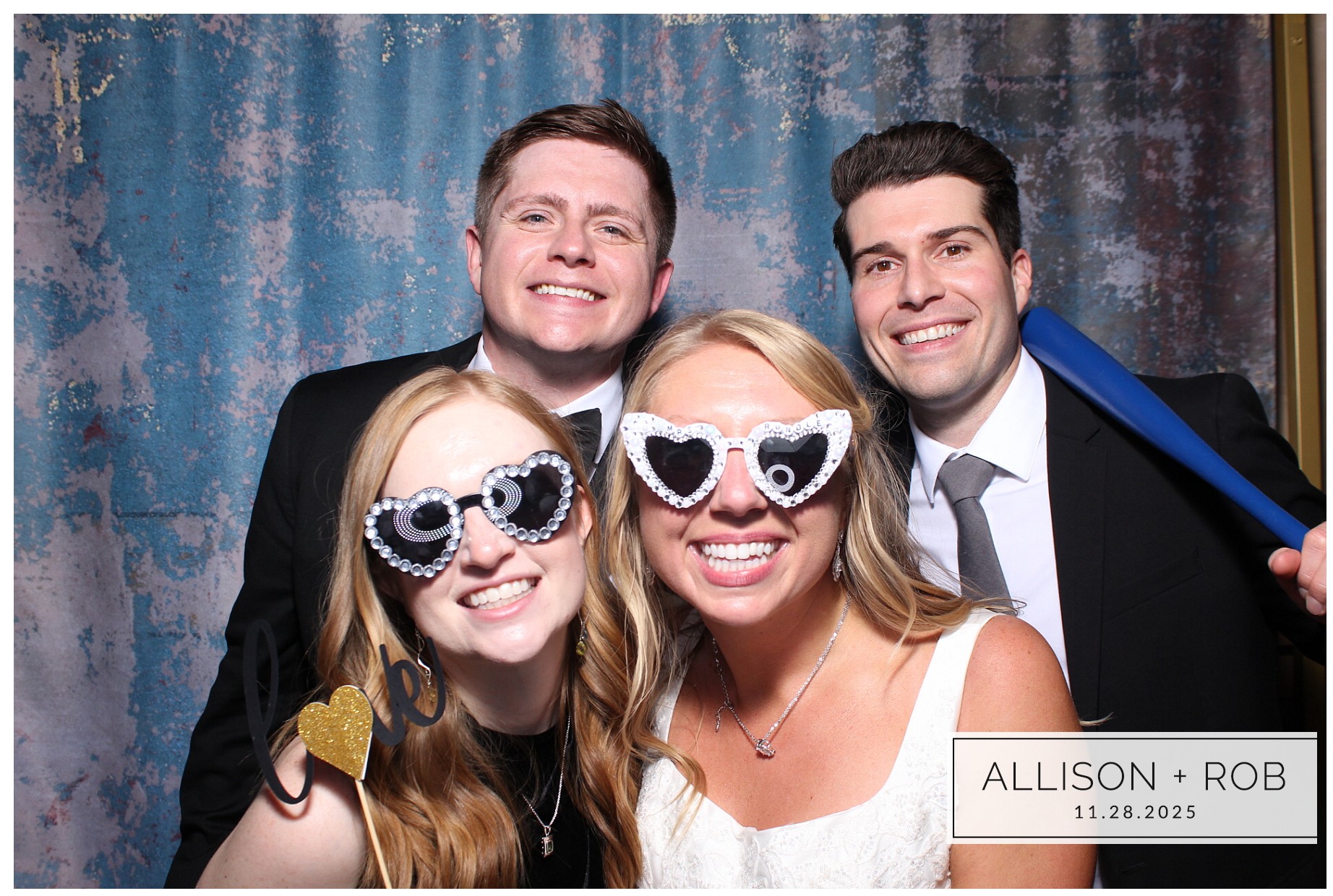 Allison + Rob | View more photos from the event at gallery.photoboothcincy.com/u/PhotoBoothCincy/Allison-Rob