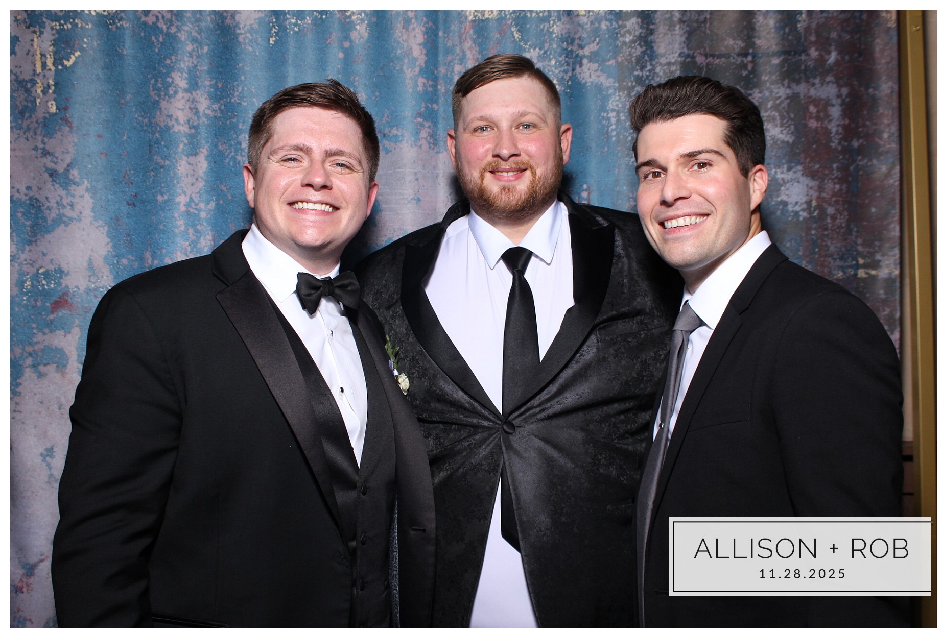 Allison + Rob | View more photos from the event at gallery.photoboothcincy.com/u/PhotoBoothCincy/Allison-Rob