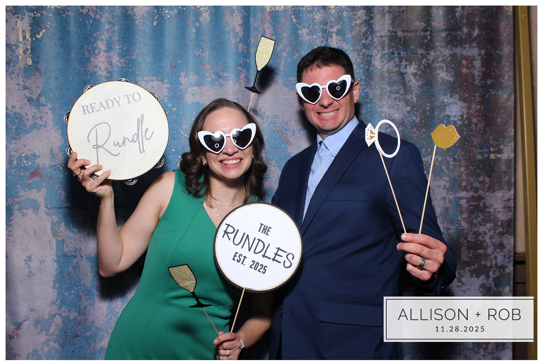 Allison + Rob | View more photos from the event at gallery.photoboothcincy.com/u/PhotoBoothCincy/Allison-Rob