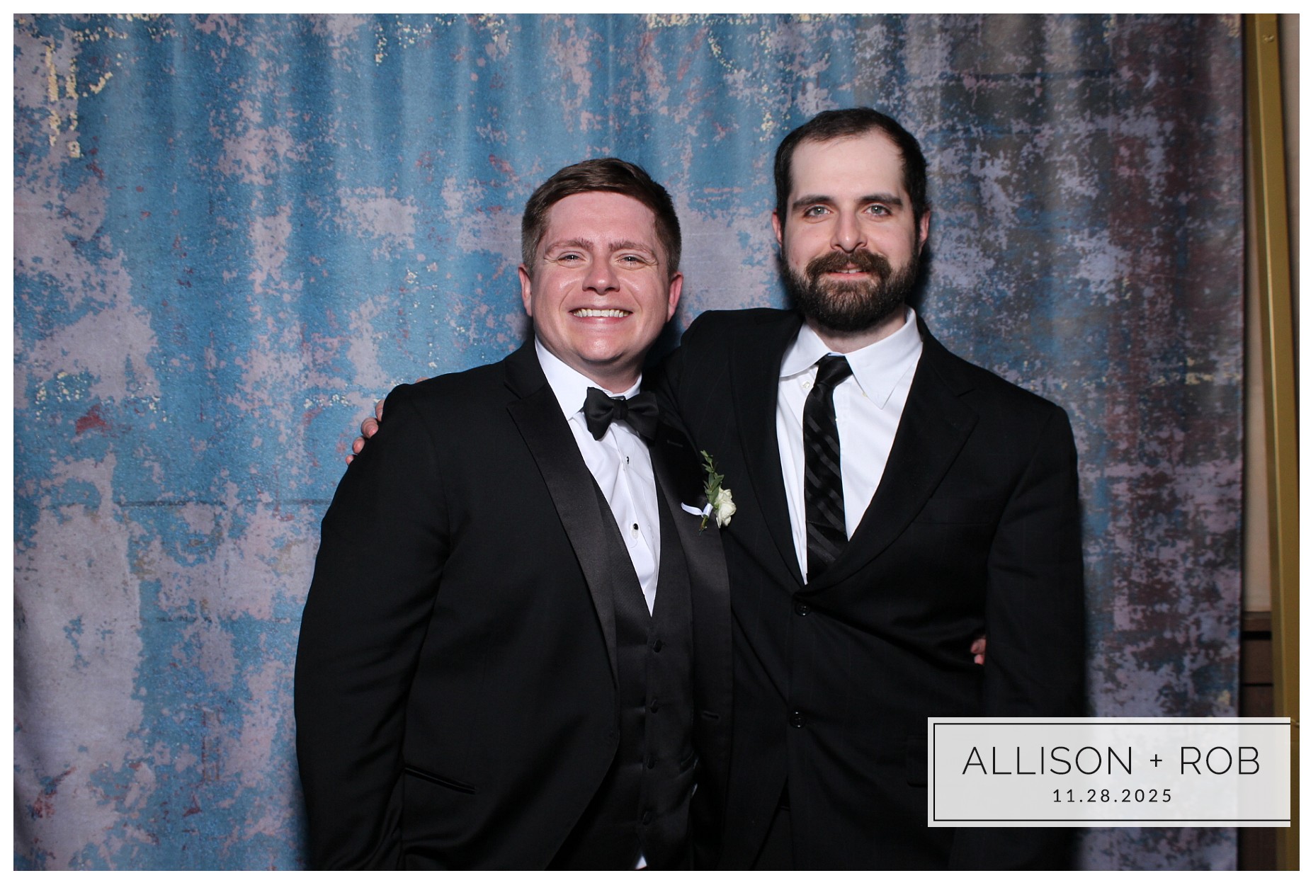 Allison + Rob | View more photos from the event at gallery.photoboothcincy.com/u/PhotoBoothCincy/Allison-Rob