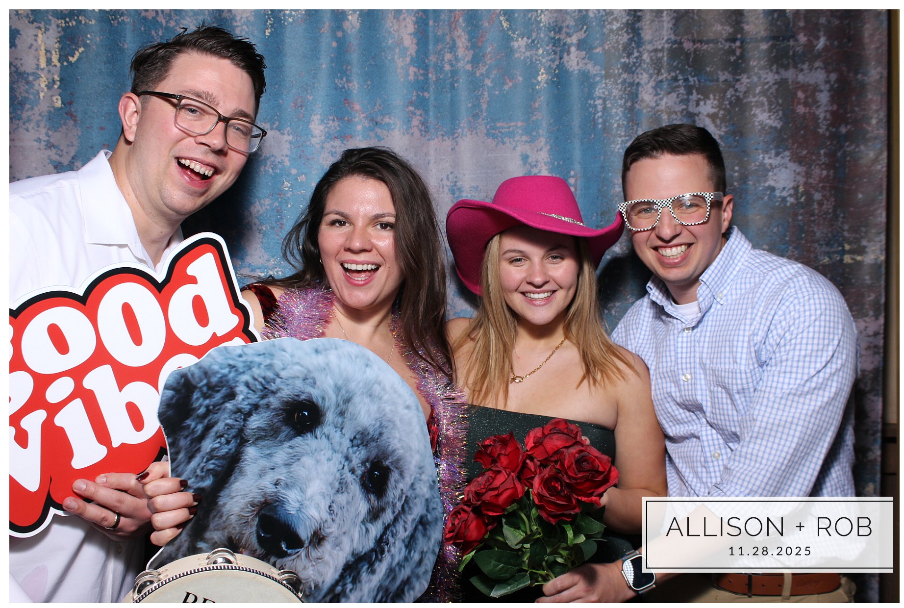 Allison + Rob | View more photos from the event at gallery.photoboothcincy.com/u/PhotoBoothCincy/Allison-Rob