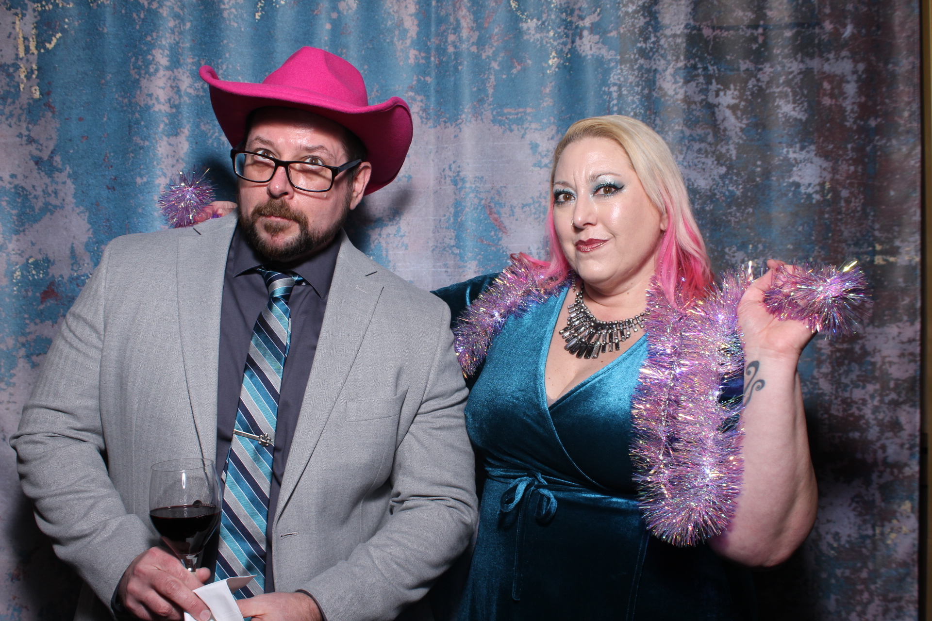 Allison + Rob | View more photos from the event at gallery.photoboothcincy.com/u/PhotoBoothCincy/Allison-Rob
