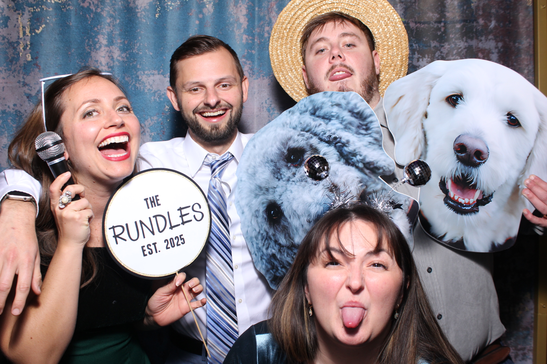 Allison + Rob | View more photos from the event at gallery.photoboothcincy.com/u/PhotoBoothCincy/Allison-Rob