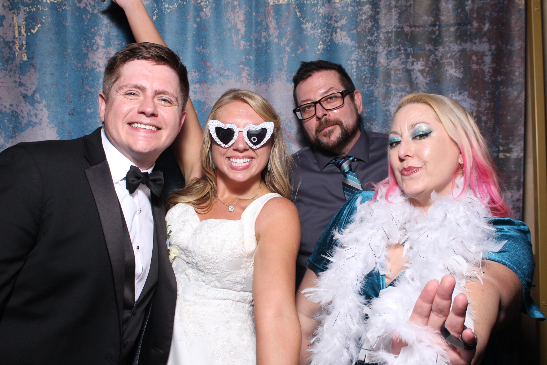 Allison + Rob | View more photos from the event at gallery.photoboothcincy.com/u/PhotoBoothCincy/Allison-Rob