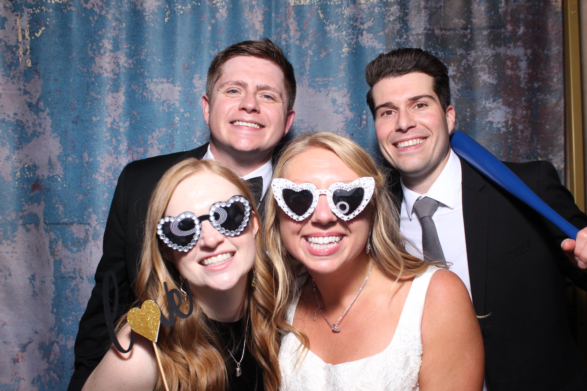 Allison + Rob | View more photos from the event at gallery.photoboothcincy.com/u/PhotoBoothCincy/Allison-Rob