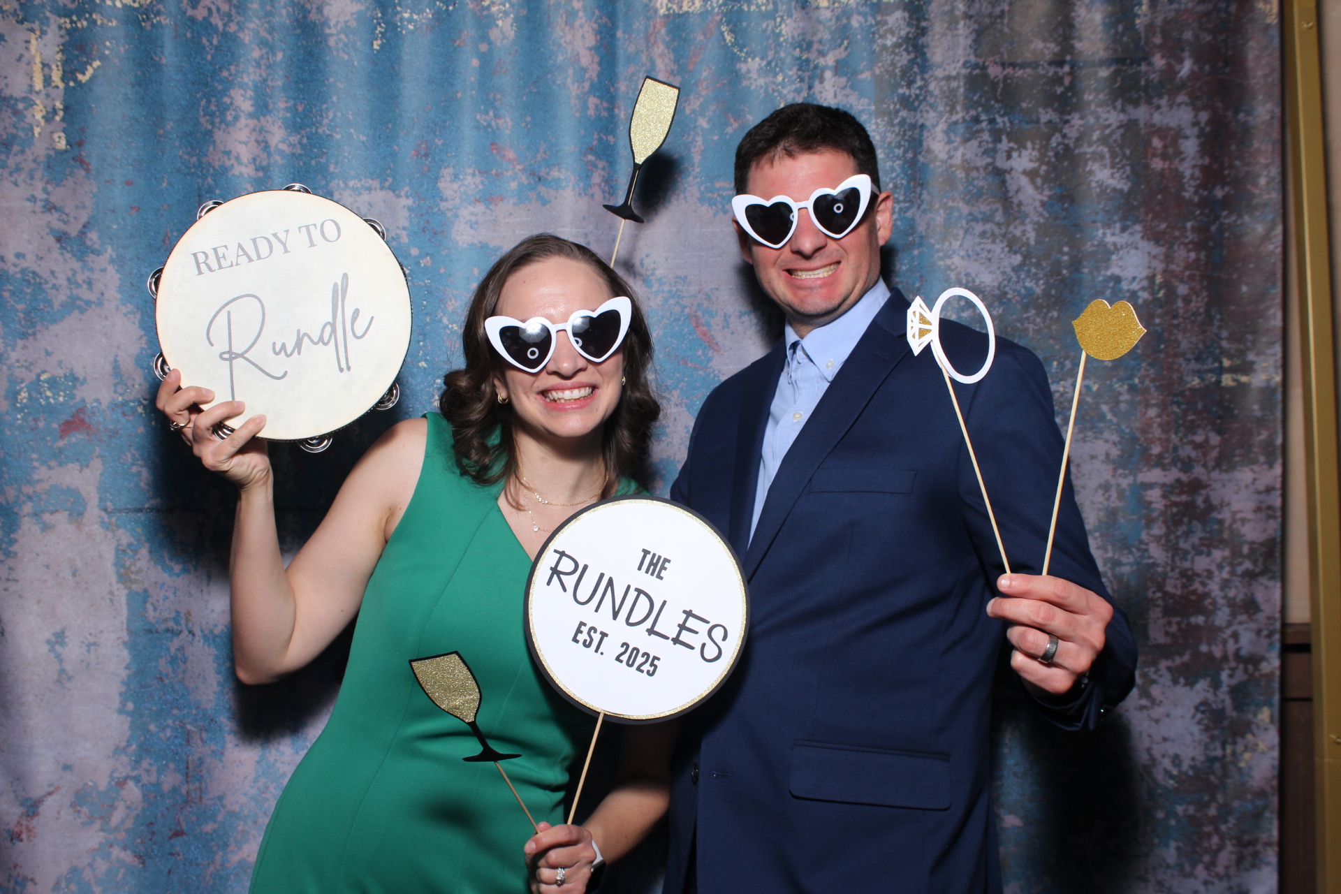 Allison + Rob | View more photos from the event at gallery.photoboothcincy.com/u/PhotoBoothCincy/Allison-Rob
