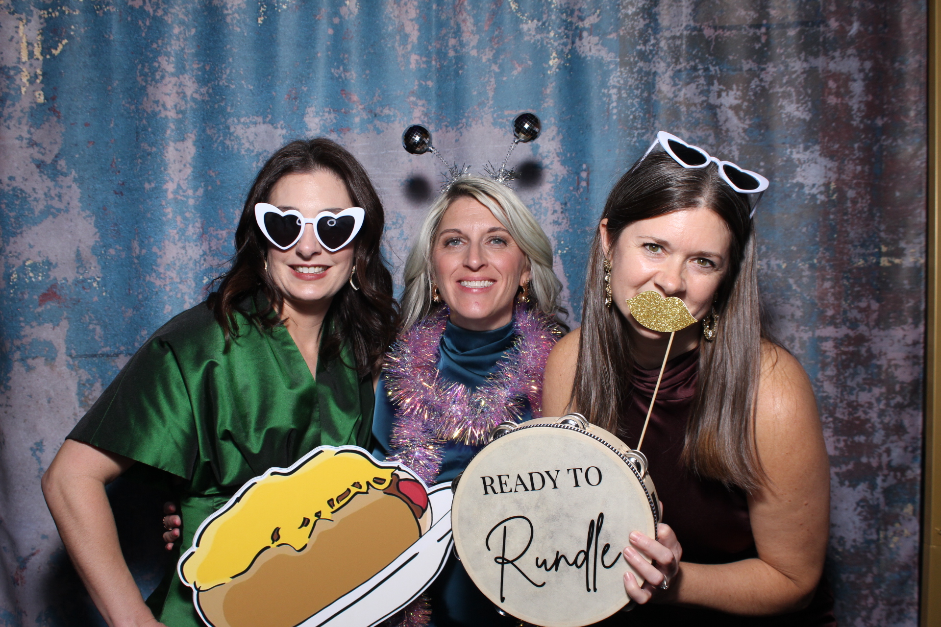 Allison + Rob | View more photos from the event at gallery.photoboothcincy.com/u/PhotoBoothCincy/Allison-Rob
