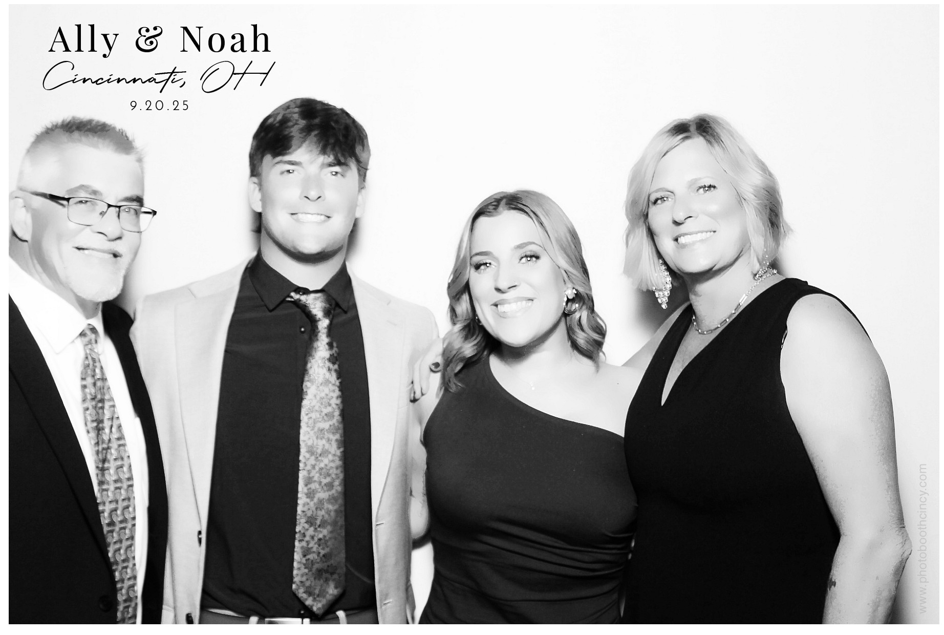 Ally & Noah's  | View more photos from the event at gallery.photoboothcincy.com/u/PhotoBoothCincy/Ally-Noahs