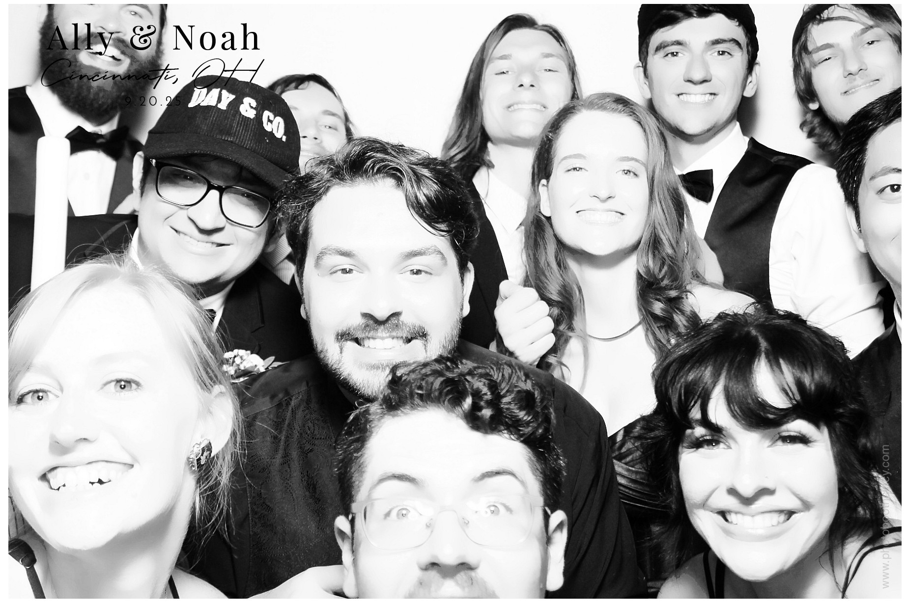 Ally & Noah's  | View more photos from the event at gallery.photoboothcincy.com/u/PhotoBoothCincy/Ally-Noahs