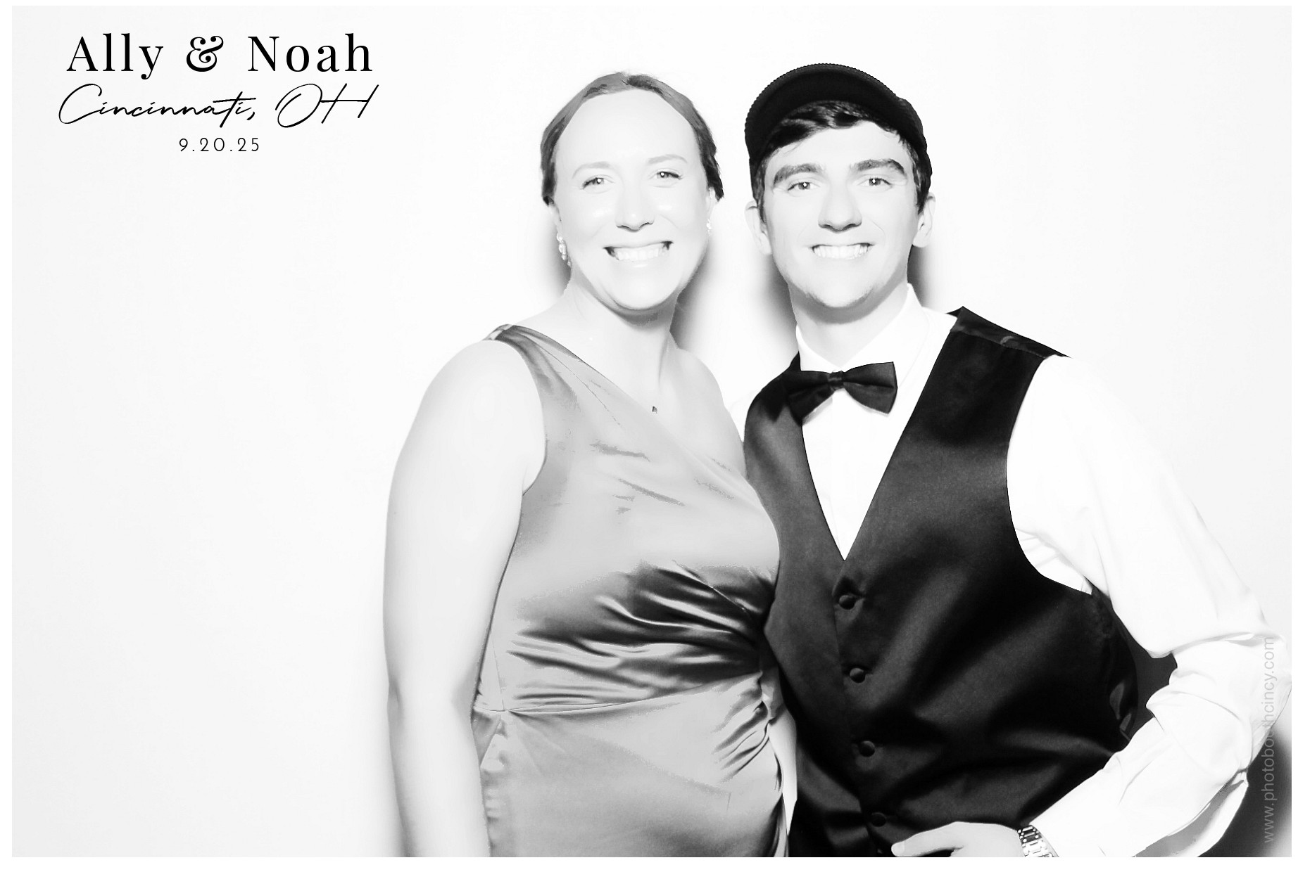 Ally & Noah's  | View more photos from the event at gallery.photoboothcincy.com/u/PhotoBoothCincy/Ally-Noahs