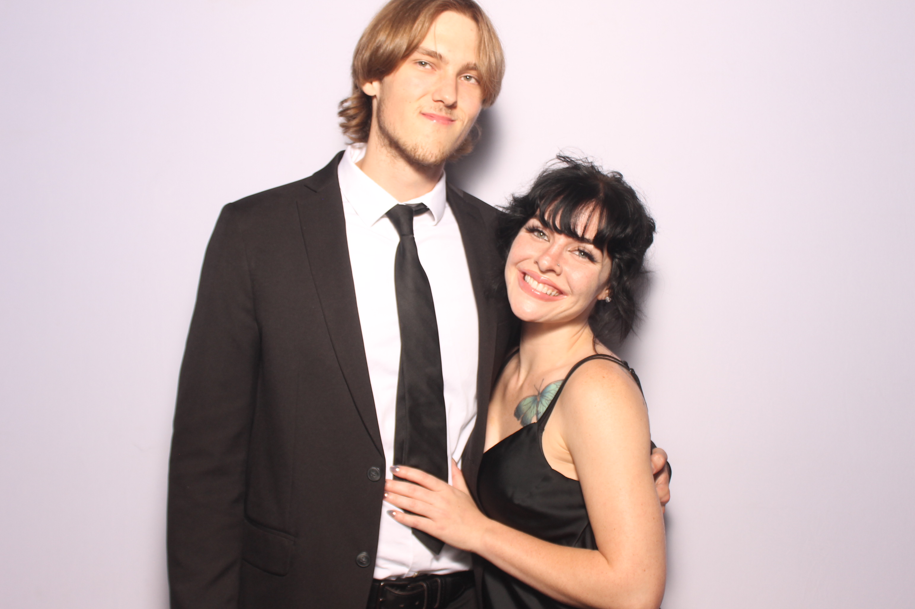 Ally & Noah's  | View more photos from the event at gallery.photoboothcincy.com/u/PhotoBoothCincy/Ally-Noahs