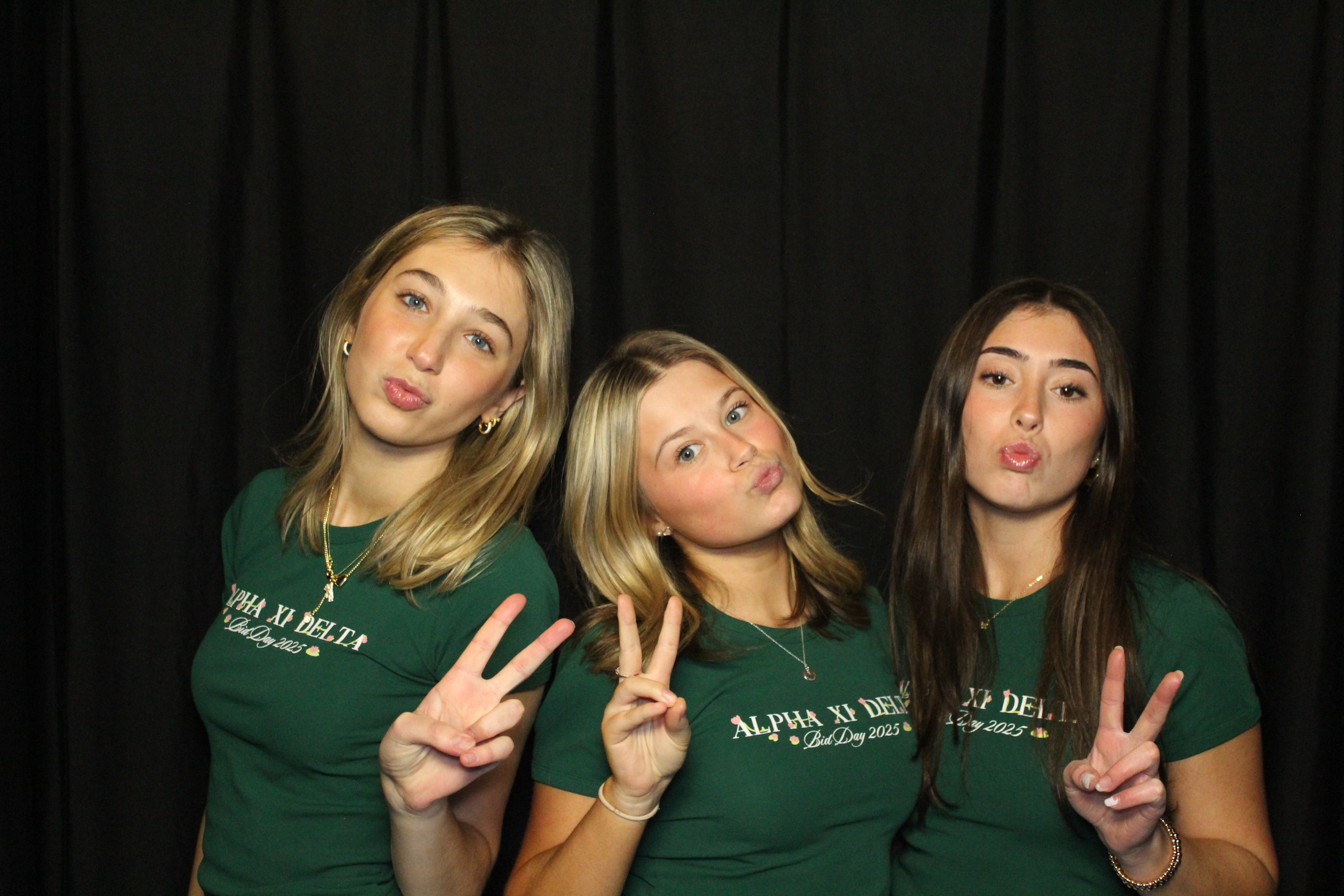Alpha Xi Delta | View more photos from the event at gallery.photoboothcincy.com/u/PhotoBoothCincy/Alpha-Xi-Delta