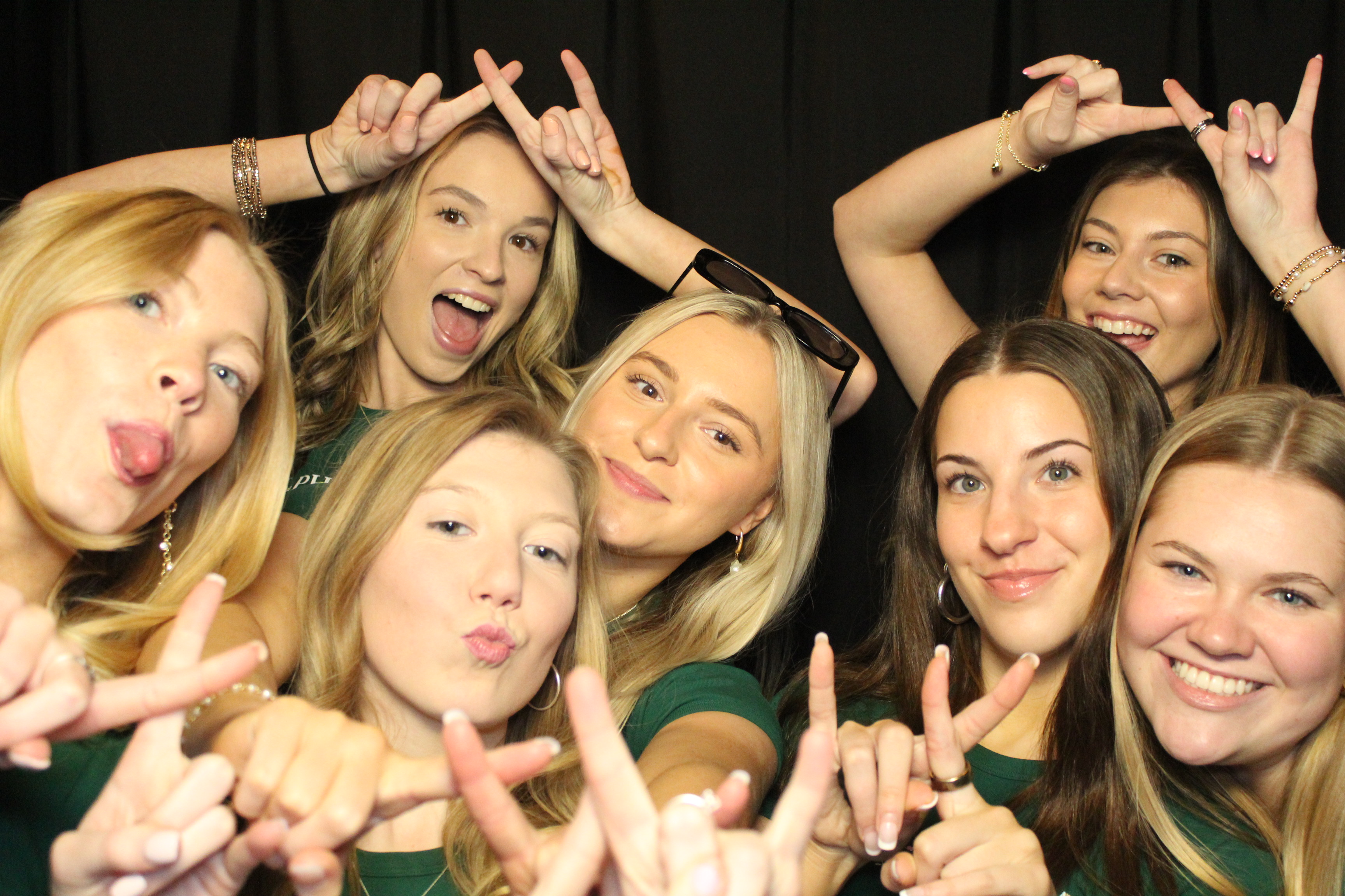 Alpha Xi Delta | View more photos from the event at gallery.photoboothcincy.com/u/PhotoBoothCincy/Alpha-Xi-Delta