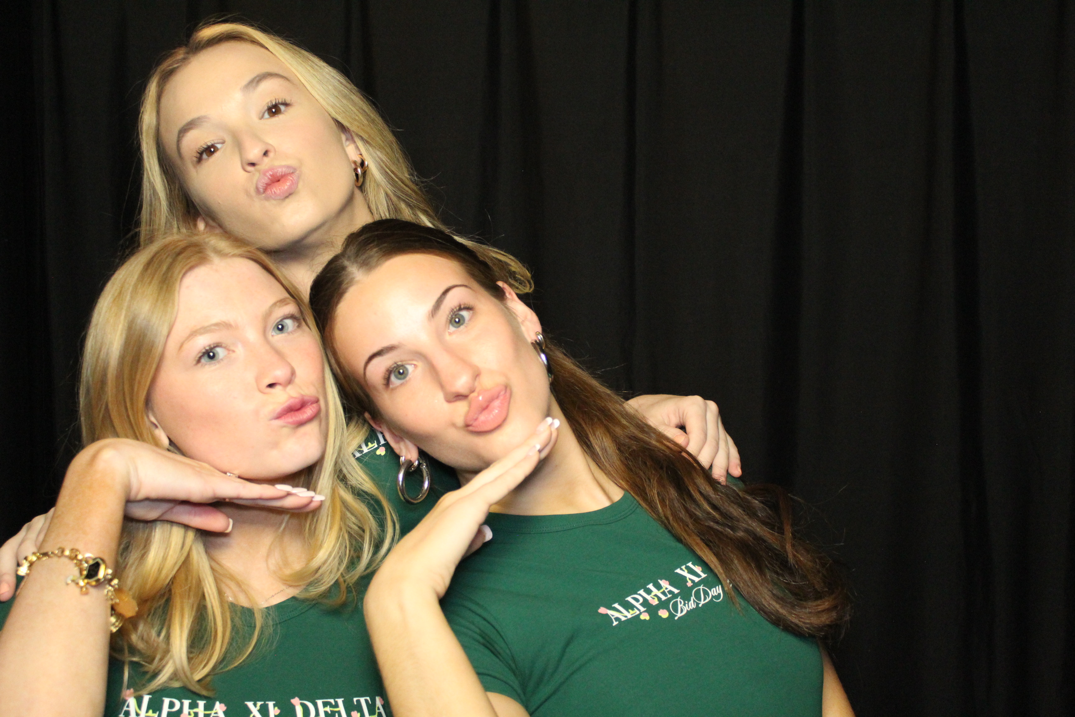 Alpha Xi Delta | View more photos from the event at gallery.photoboothcincy.com/u/PhotoBoothCincy/Alpha-Xi-Delta