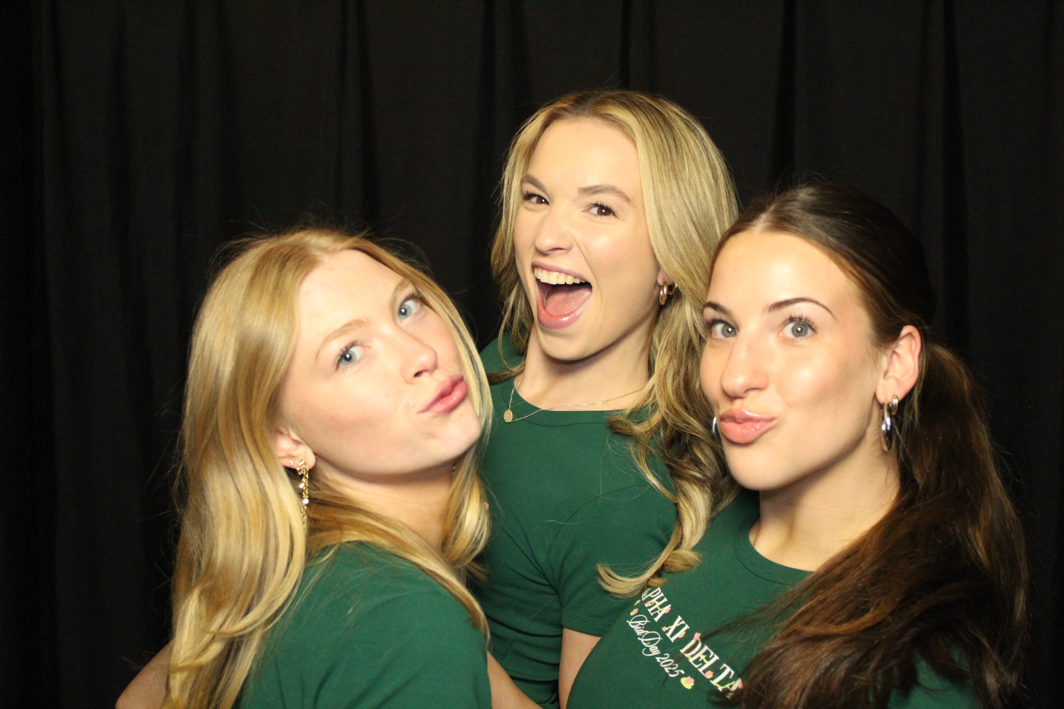 Alpha Xi Delta | View more photos from the event at gallery.photoboothcincy.com/u/PhotoBoothCincy/Alpha-Xi-Delta