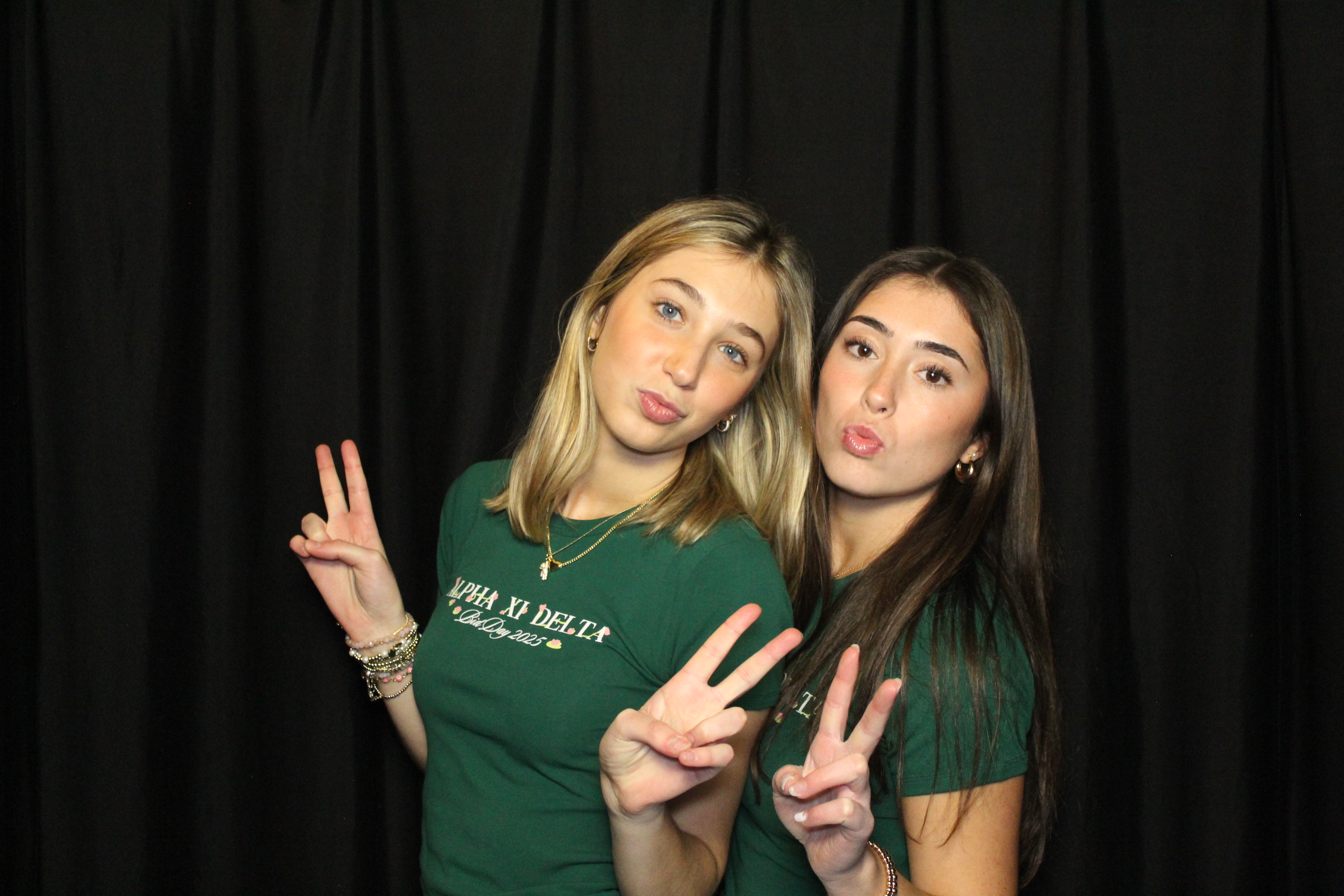 Alpha Xi Delta | View more photos from the event at gallery.photoboothcincy.com/u/PhotoBoothCincy/Alpha-Xi-Delta