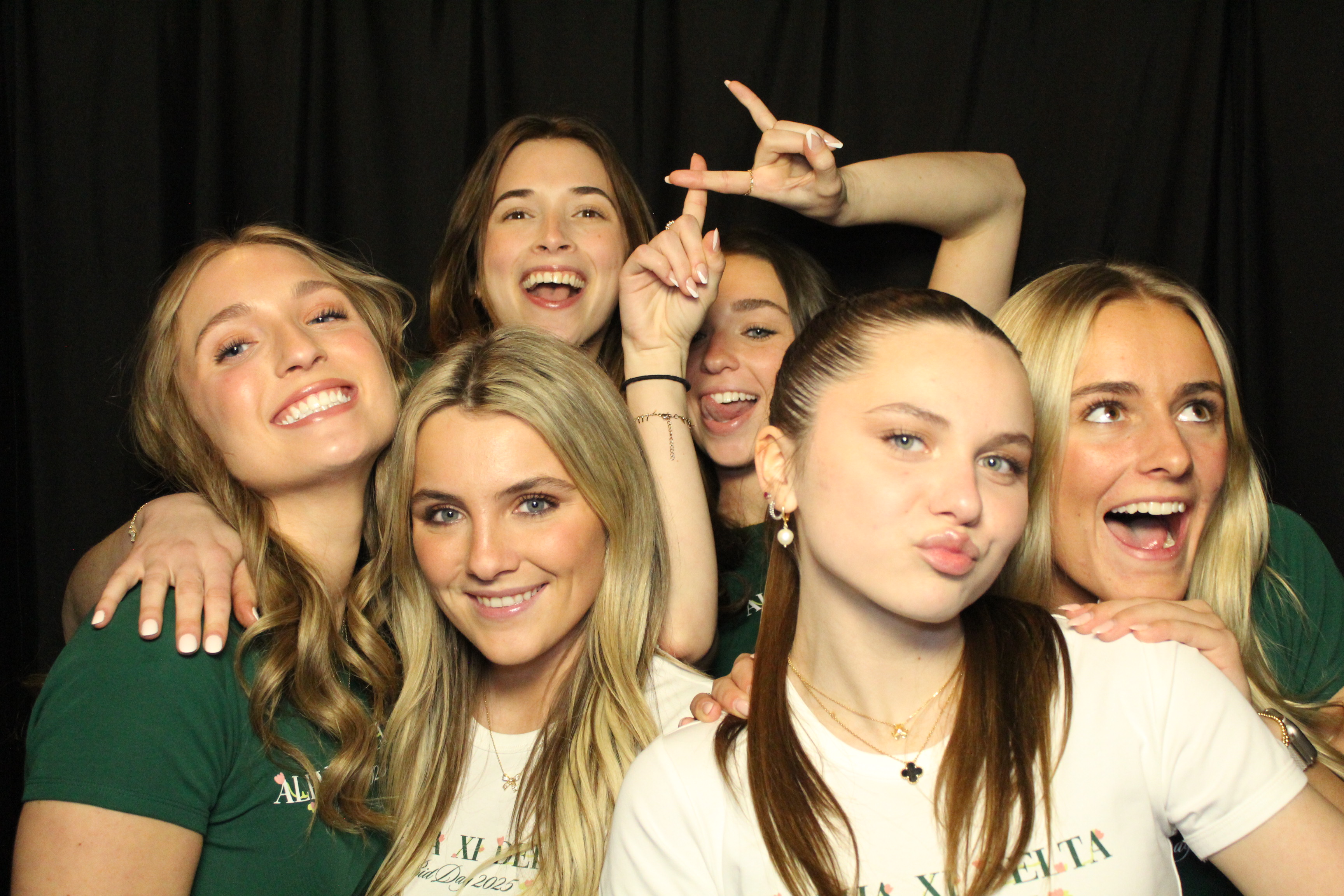 Alpha Xi Delta | View more photos from the event at gallery.photoboothcincy.com/u/PhotoBoothCincy/Alpha-Xi-Delta