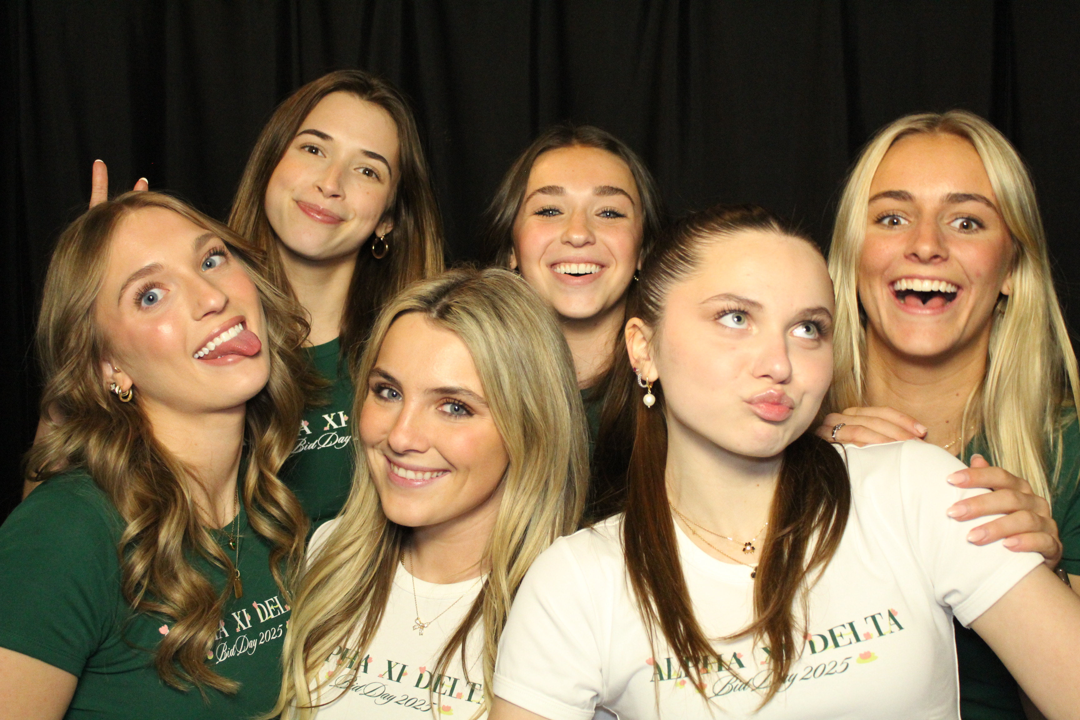 Alpha Xi Delta | View more photos from the event at gallery.photoboothcincy.com/u/PhotoBoothCincy/Alpha-Xi-Delta