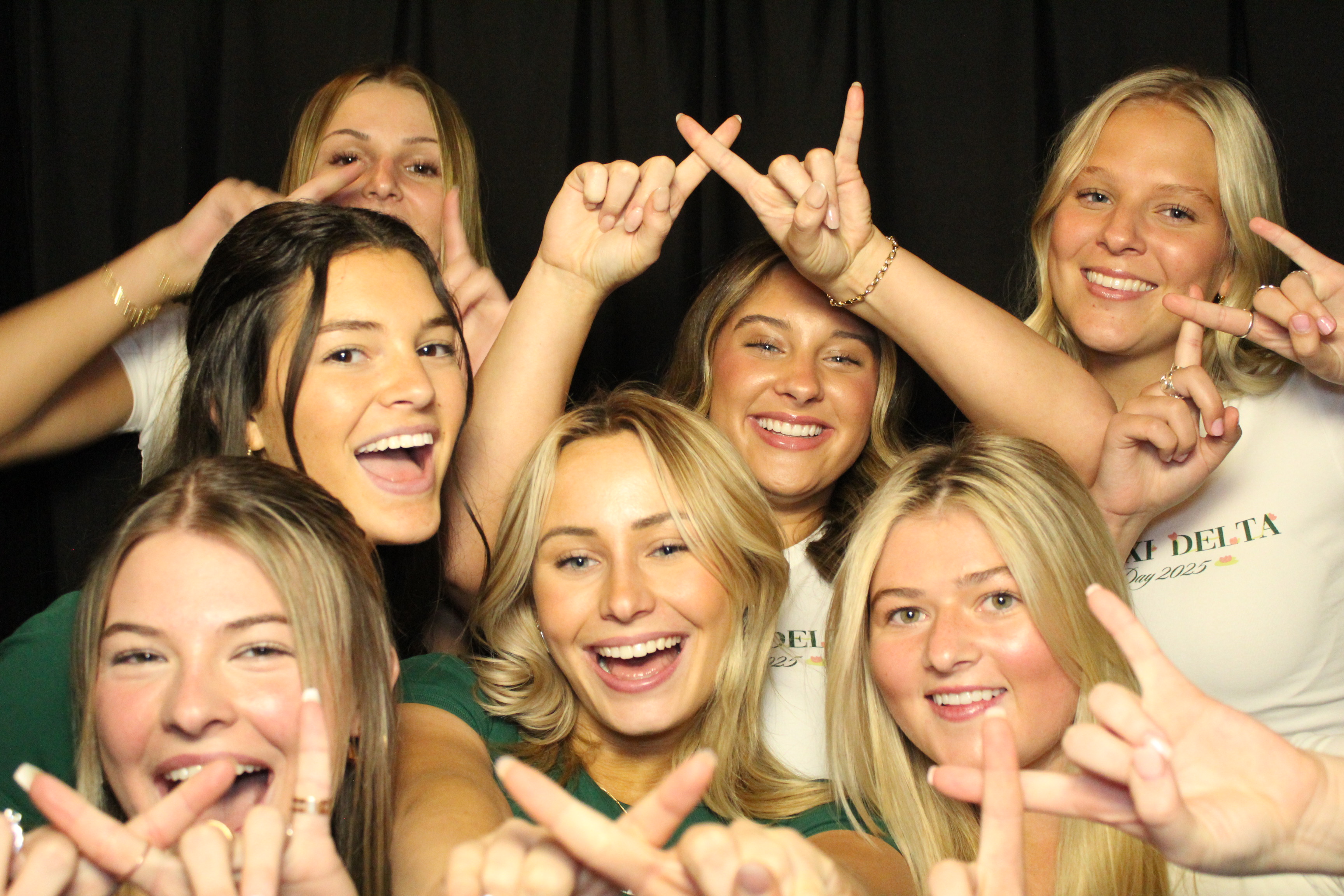 Alpha Xi Delta | View more photos from the event at gallery.photoboothcincy.com/u/PhotoBoothCincy/Alpha-Xi-Delta