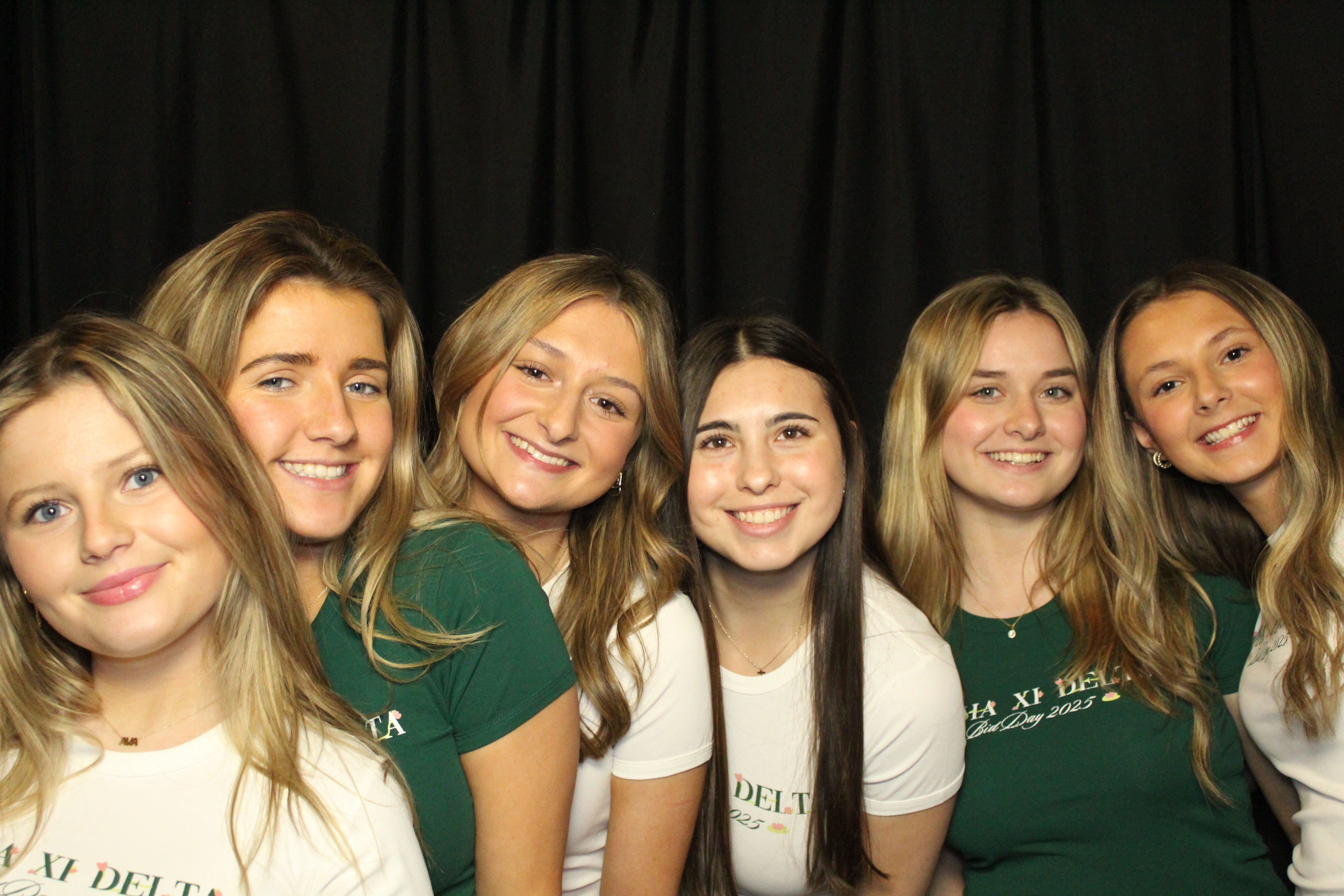 Alpha Xi Delta | View more photos from the event at gallery.photoboothcincy.com/u/PhotoBoothCincy/Alpha-Xi-Delta