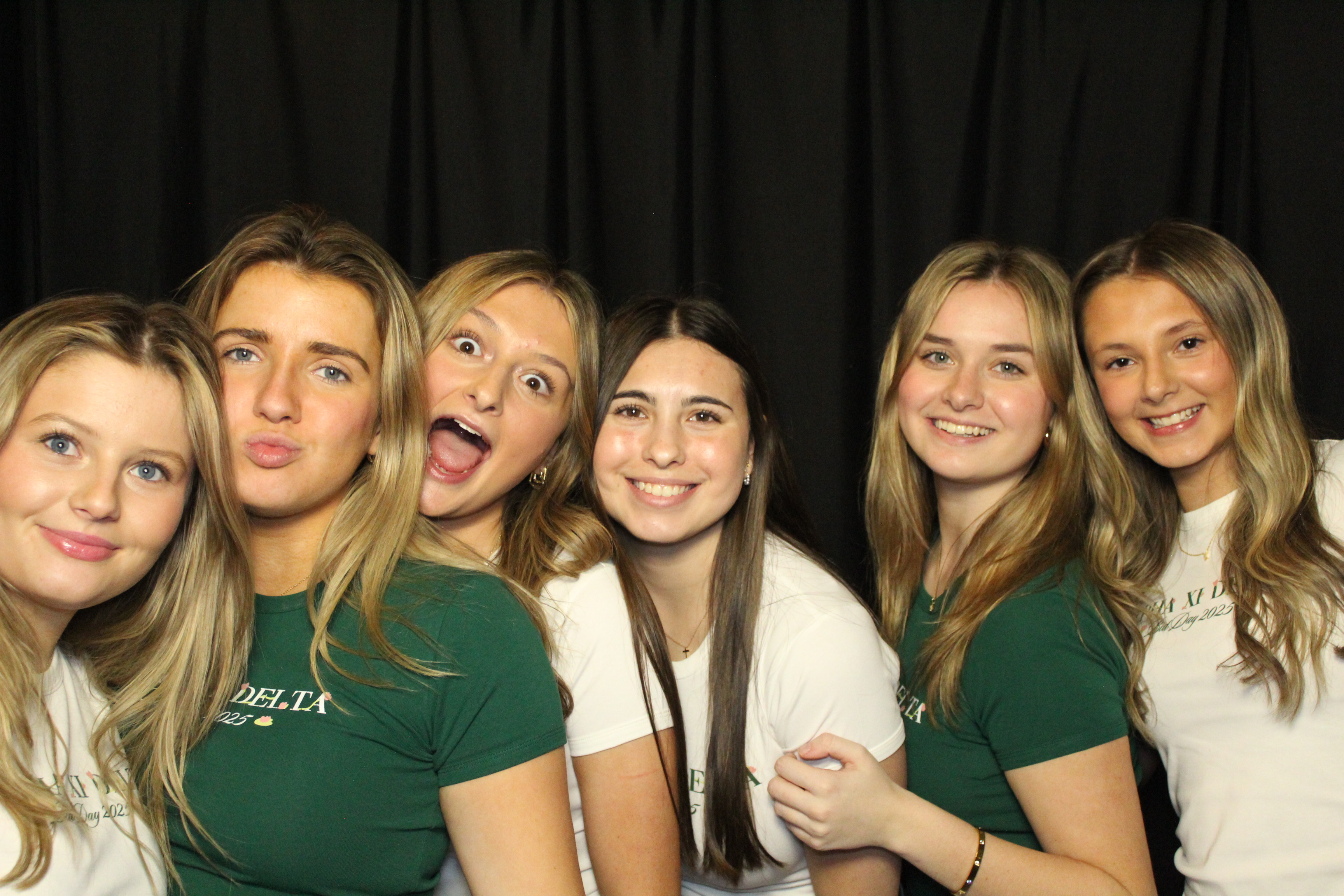 Alpha Xi Delta | View more photos from the event at gallery.photoboothcincy.com/u/PhotoBoothCincy/Alpha-Xi-Delta