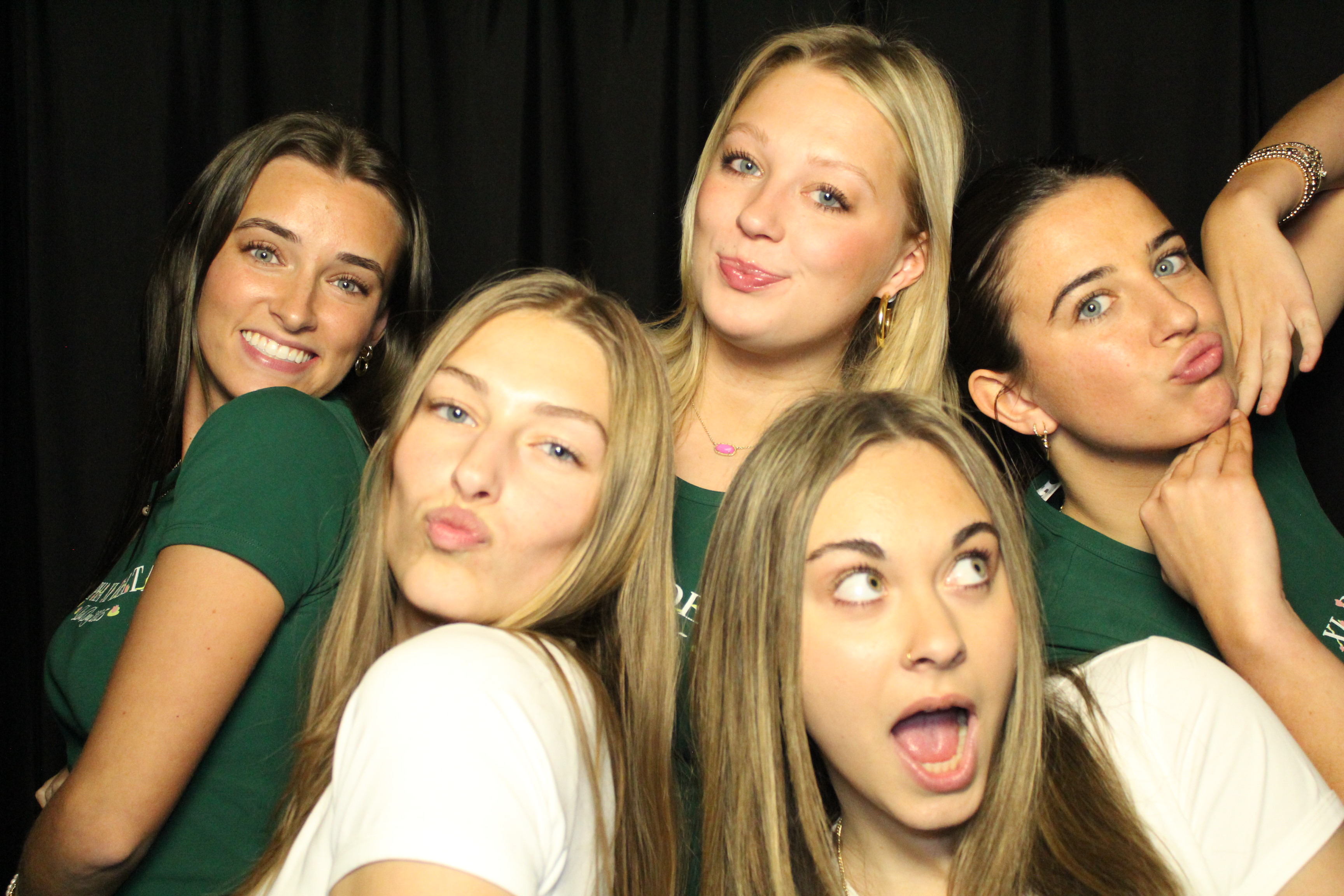 Alpha Xi Delta | View more photos from the event at gallery.photoboothcincy.com/u/PhotoBoothCincy/Alpha-Xi-Delta