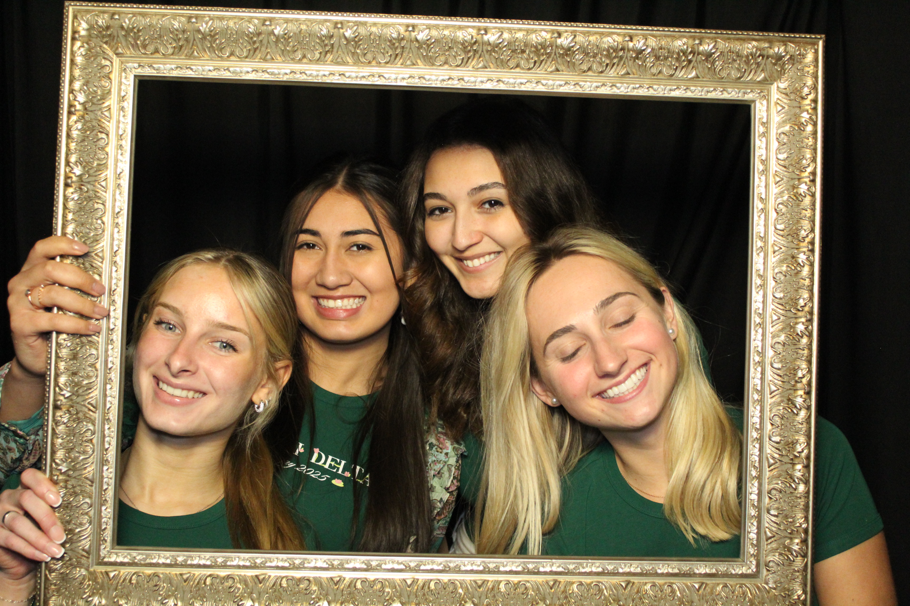 Alpha Xi Delta | View more photos from the event at gallery.photoboothcincy.com/u/PhotoBoothCincy/Alpha-Xi-Delta