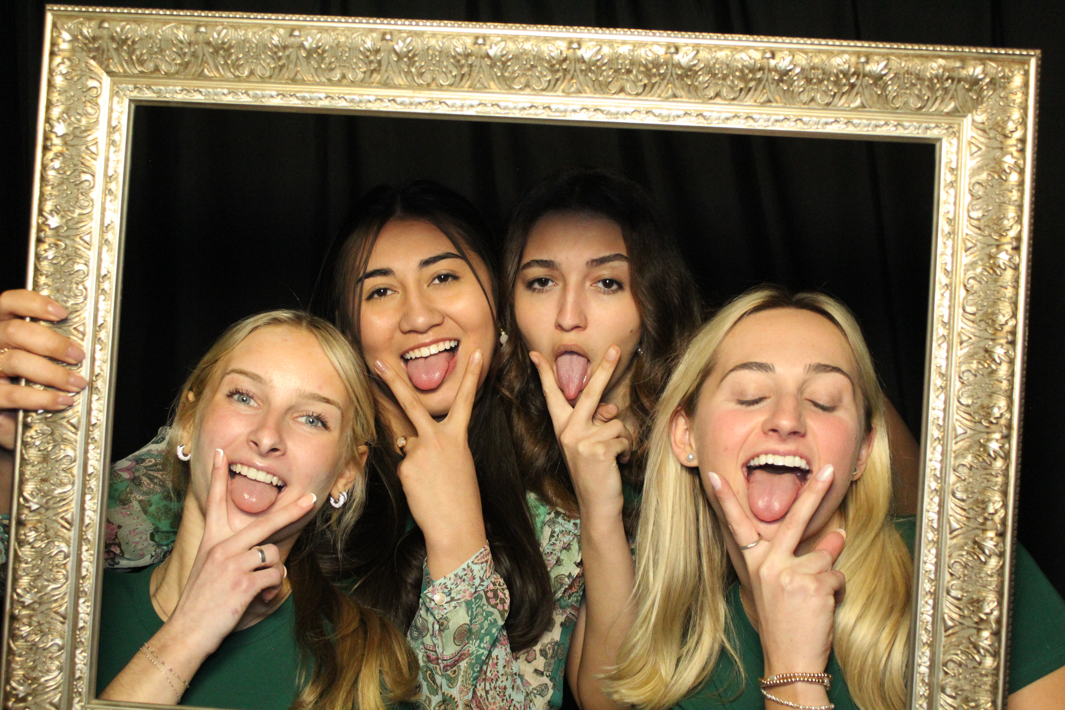 Alpha Xi Delta | View more photos from the event at gallery.photoboothcincy.com/u/PhotoBoothCincy/Alpha-Xi-Delta
