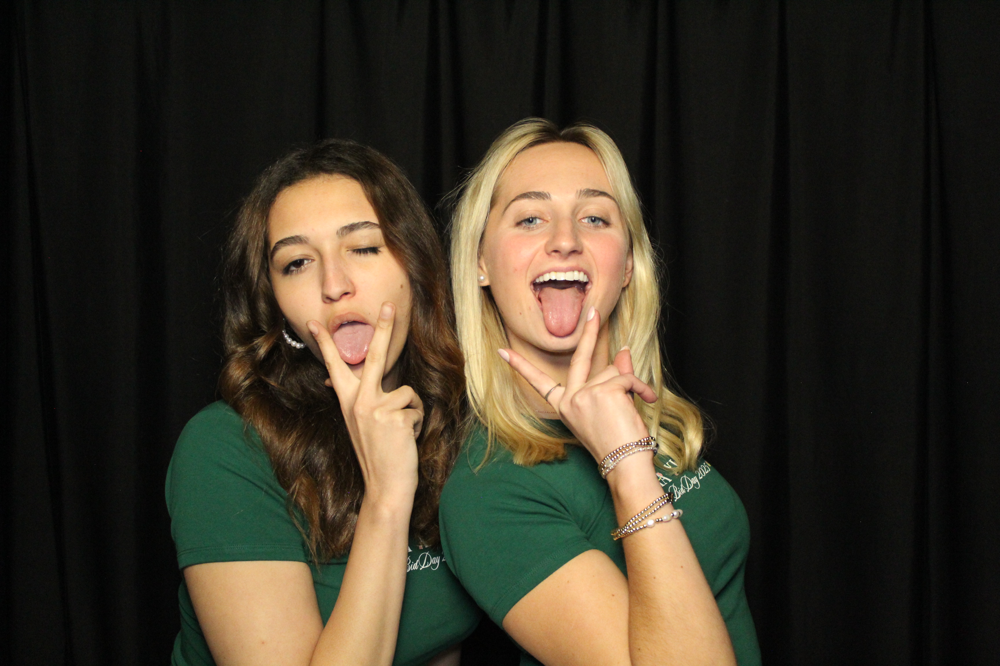 Alpha Xi Delta | View more photos from the event at gallery.photoboothcincy.com/u/PhotoBoothCincy/Alpha-Xi-Delta