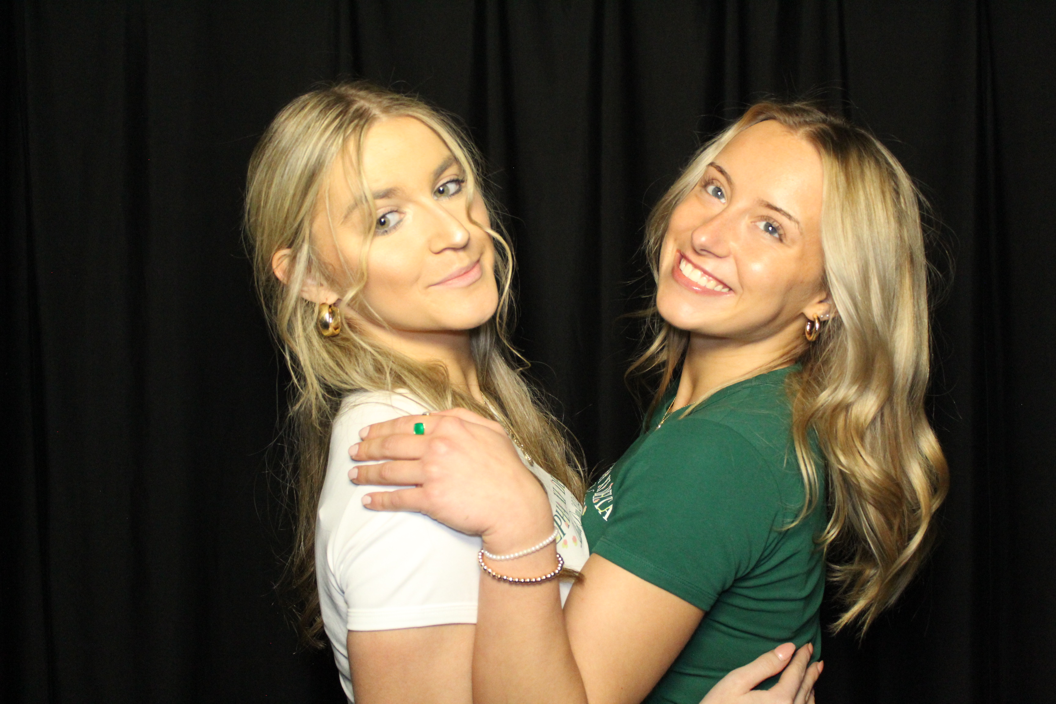 Alpha Xi Delta | View more photos from the event at gallery.photoboothcincy.com/u/PhotoBoothCincy/Alpha-Xi-Delta