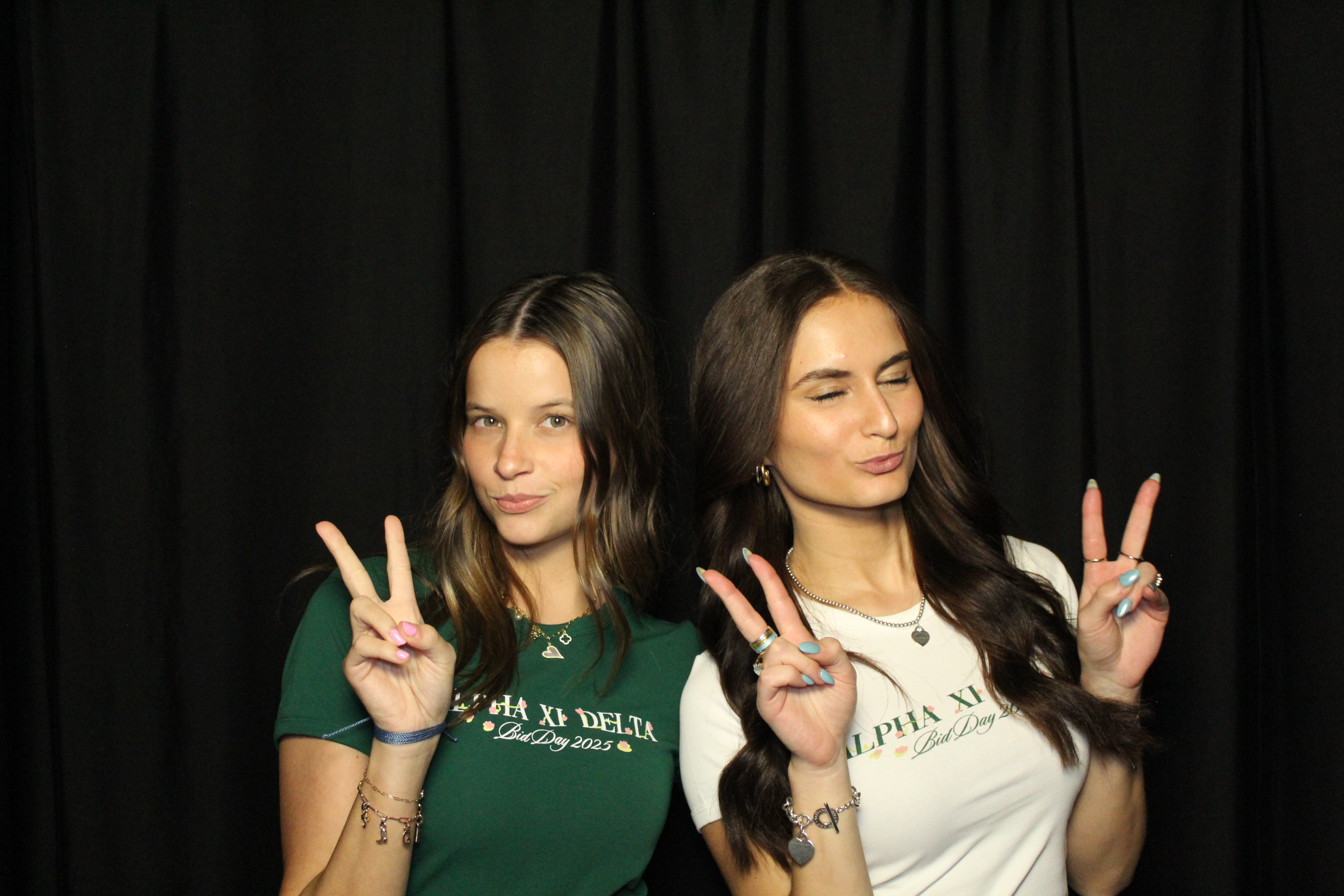 Alpha Xi Delta | View more photos from the event at gallery.photoboothcincy.com/u/PhotoBoothCincy/Alpha-Xi-Delta