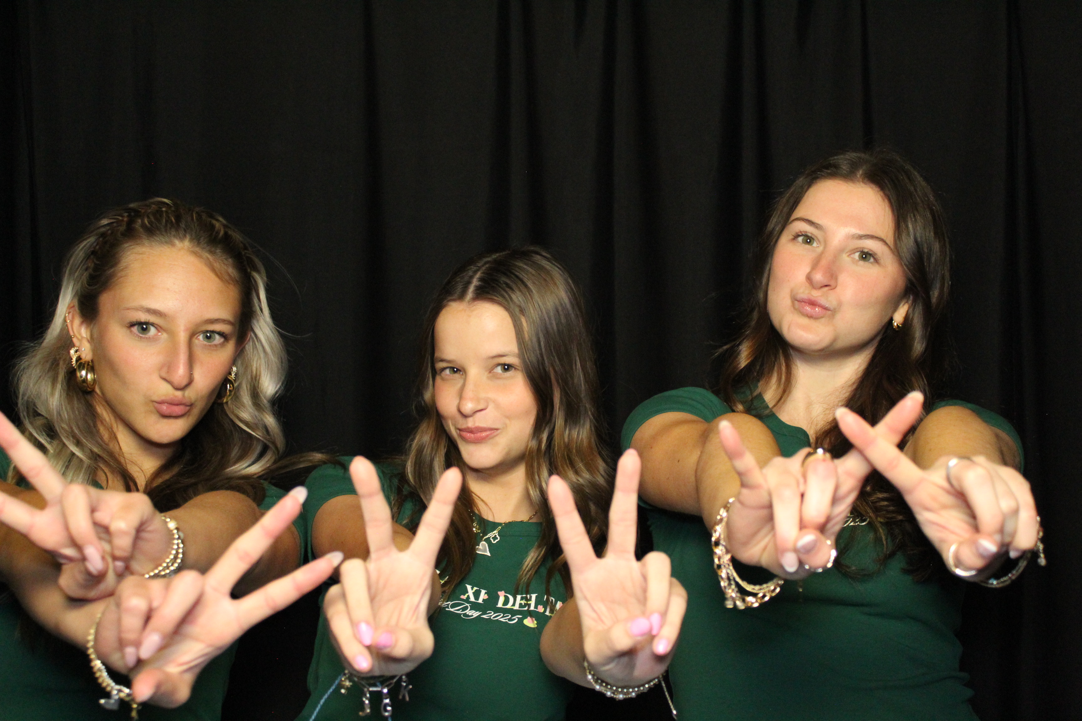 Alpha Xi Delta | View more photos from the event at gallery.photoboothcincy.com/u/PhotoBoothCincy/Alpha-Xi-Delta