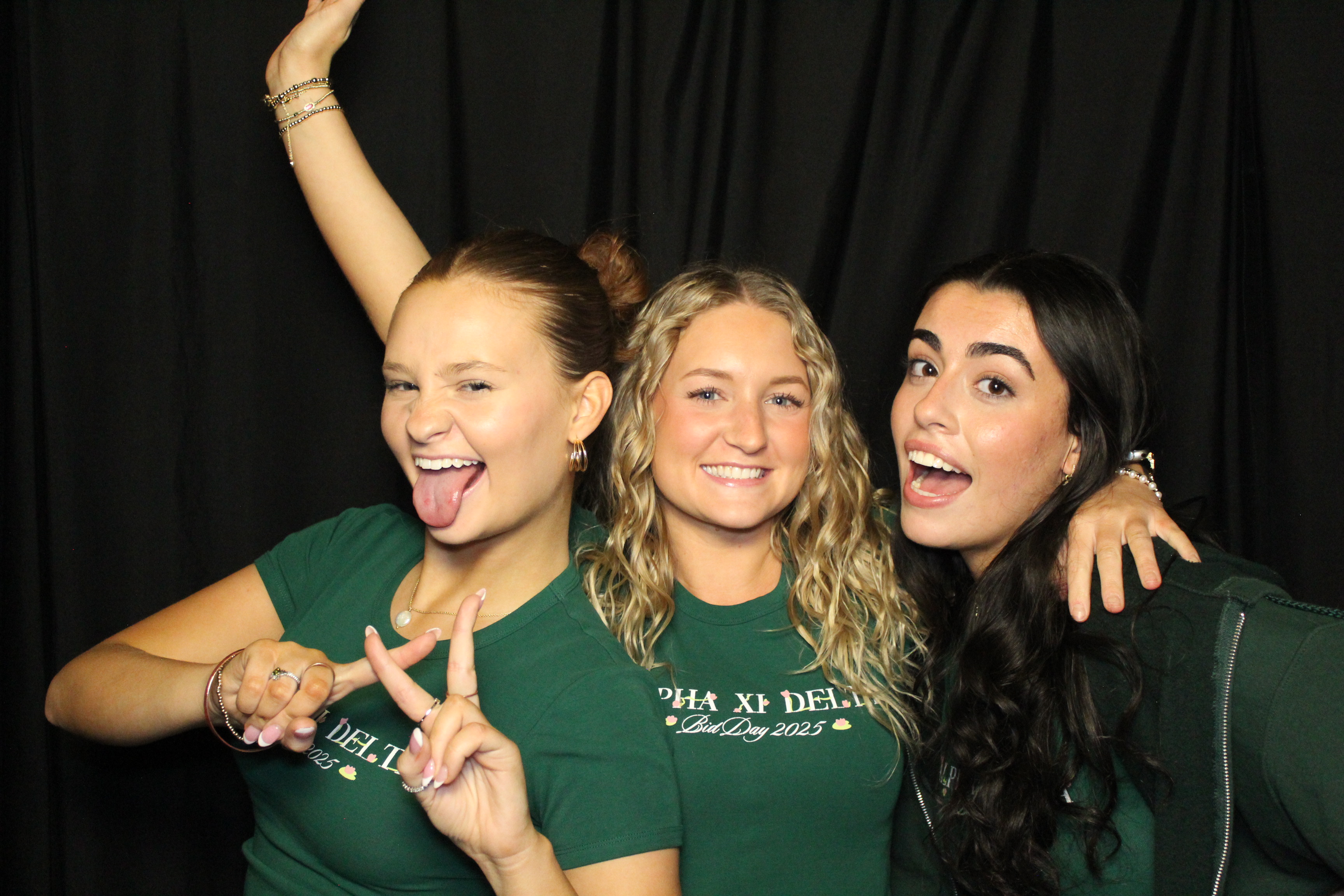 Alpha Xi Delta | View more photos from the event at gallery.photoboothcincy.com/u/PhotoBoothCincy/Alpha-Xi-Delta