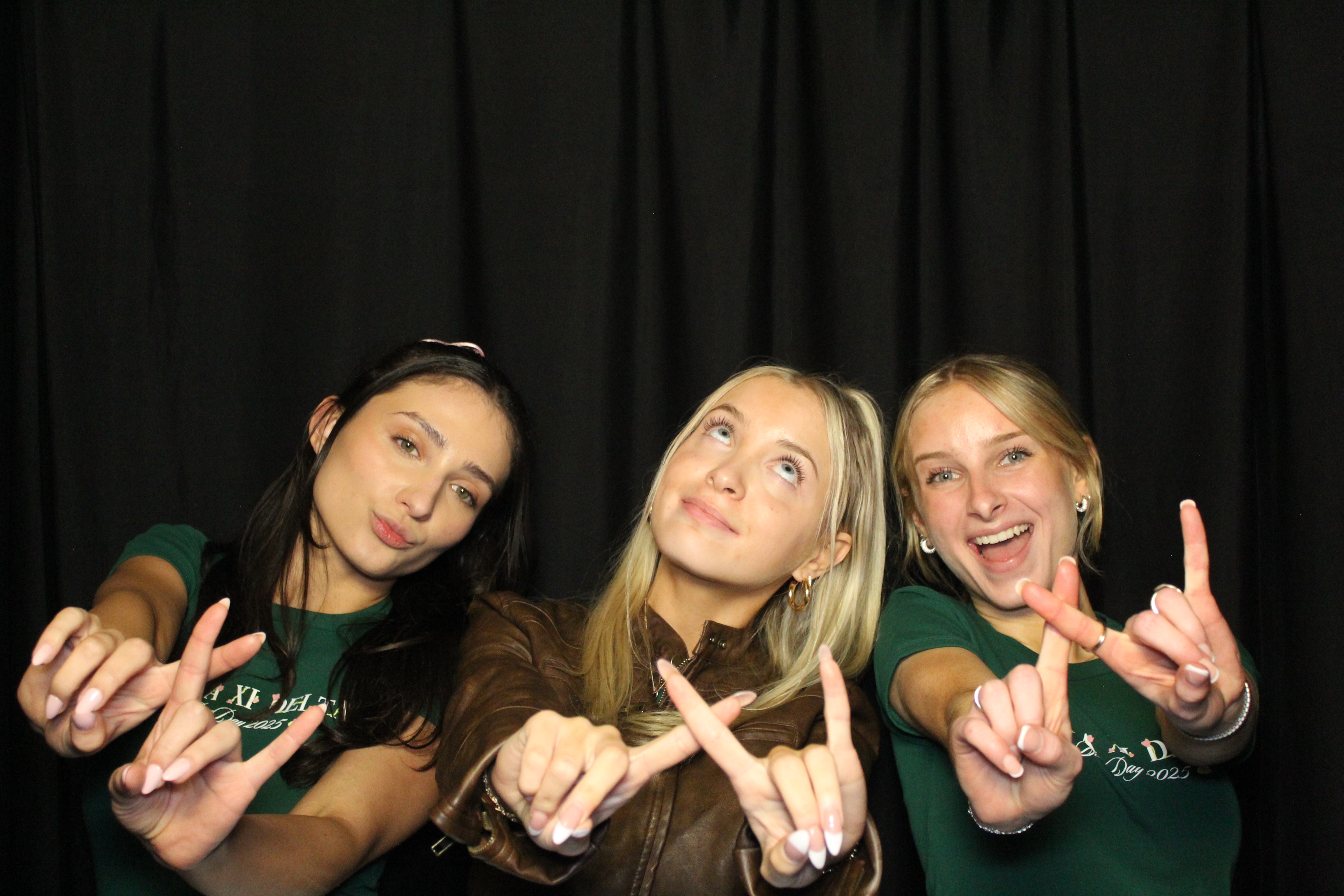 Alpha Xi Delta | View more photos from the event at gallery.photoboothcincy.com/u/PhotoBoothCincy/Alpha-Xi-Delta