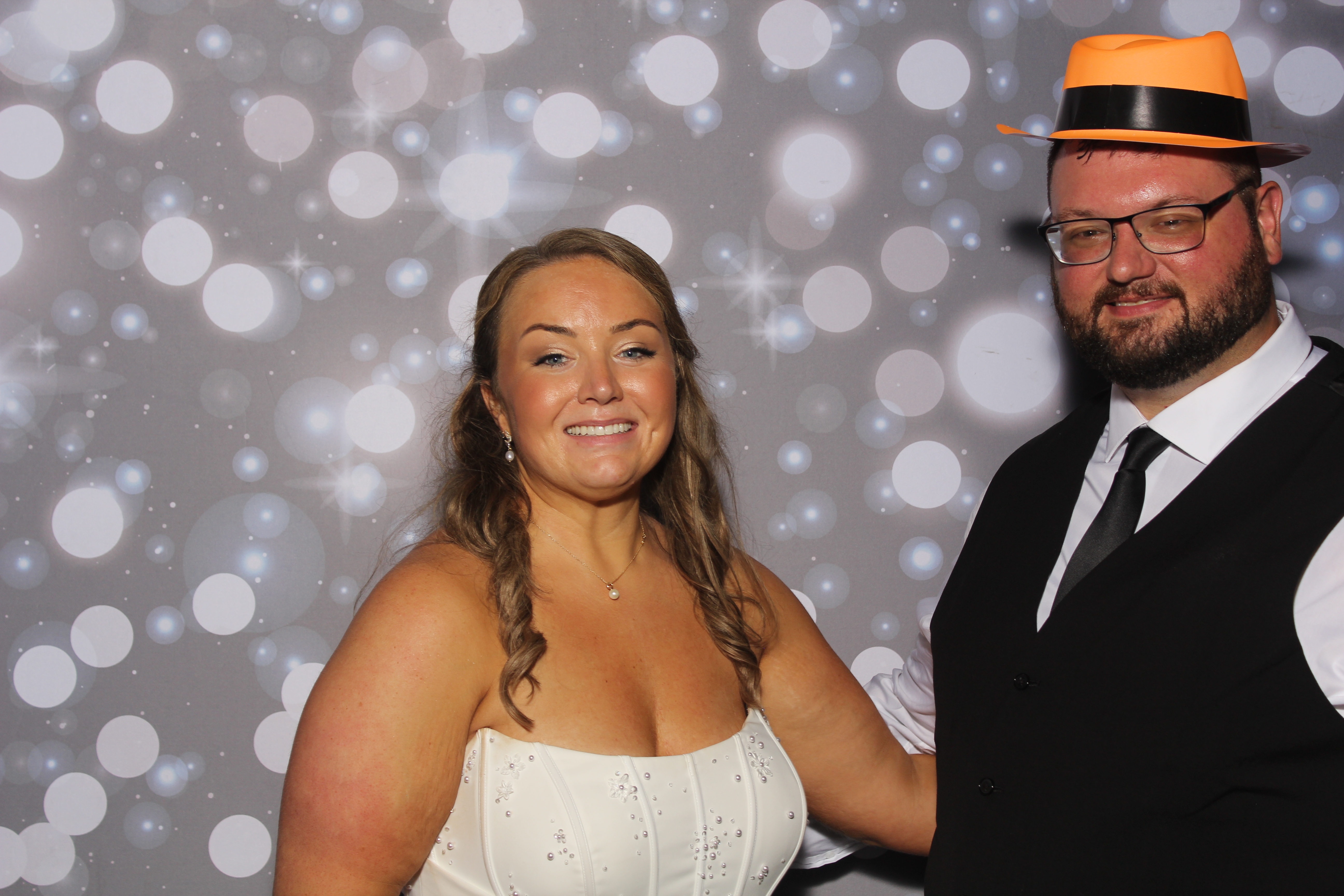 Amy & Rob | View more photos from the event at gallery.photoboothcincy.com/u/PhotoBoothCincy/Amy-Rob