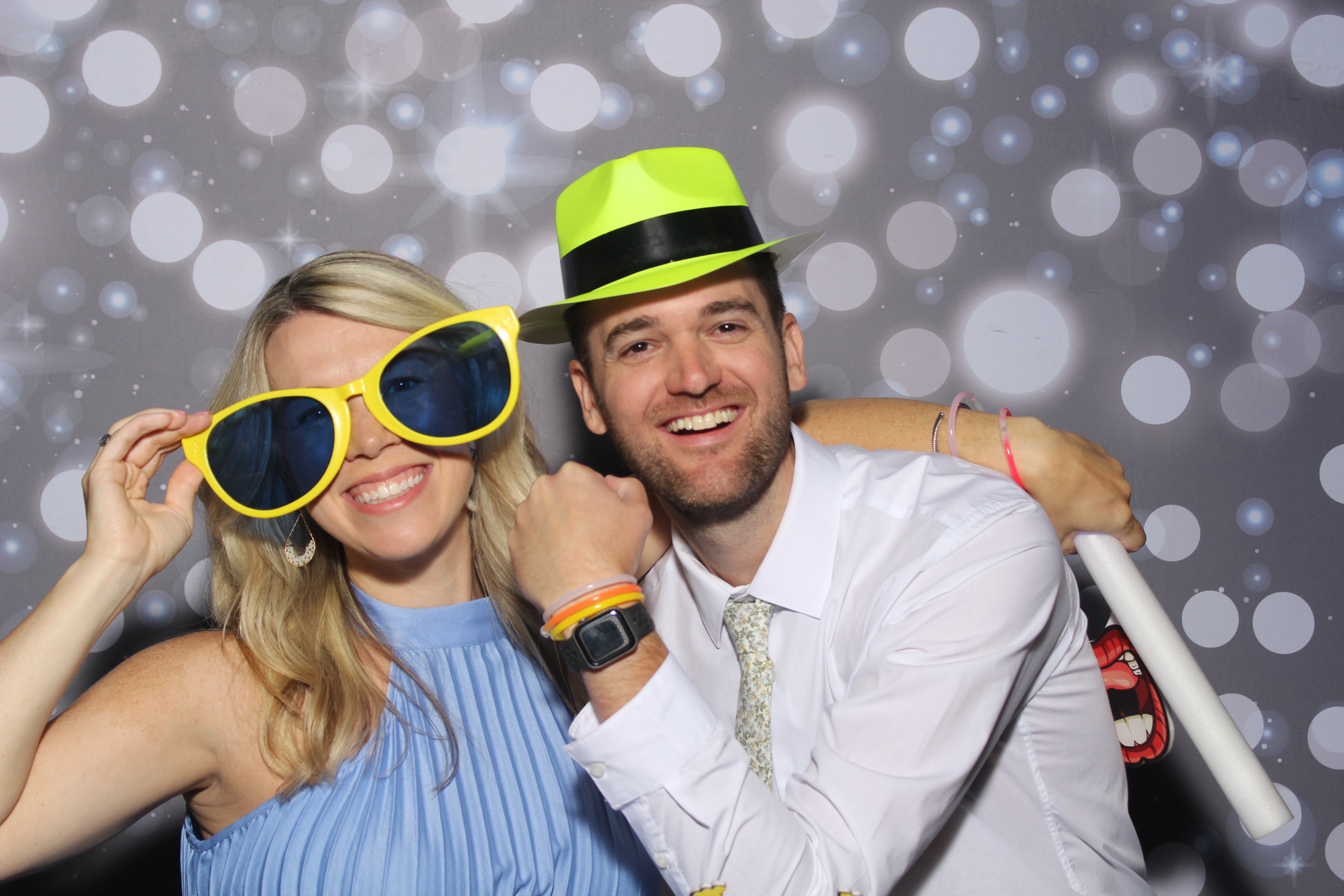 Amy & Rob | View more photos from the event at gallery.photoboothcincy.com/u/PhotoBoothCincy/Amy-Rob