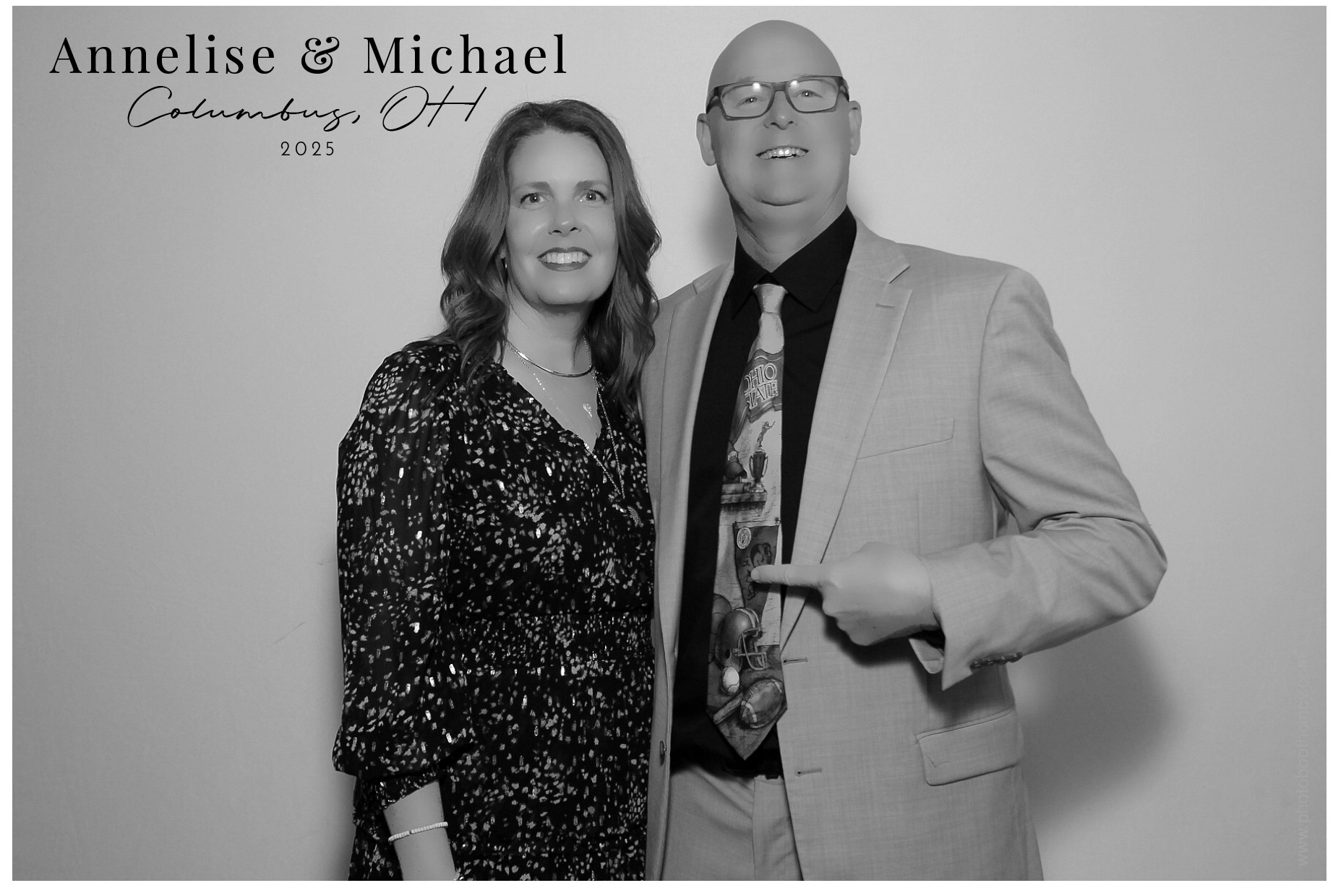 Annelise & Michael | View more photos from the event at gallery.photoboothcincy.com/u/PhotoBoothCincy/Annelise-Michael
