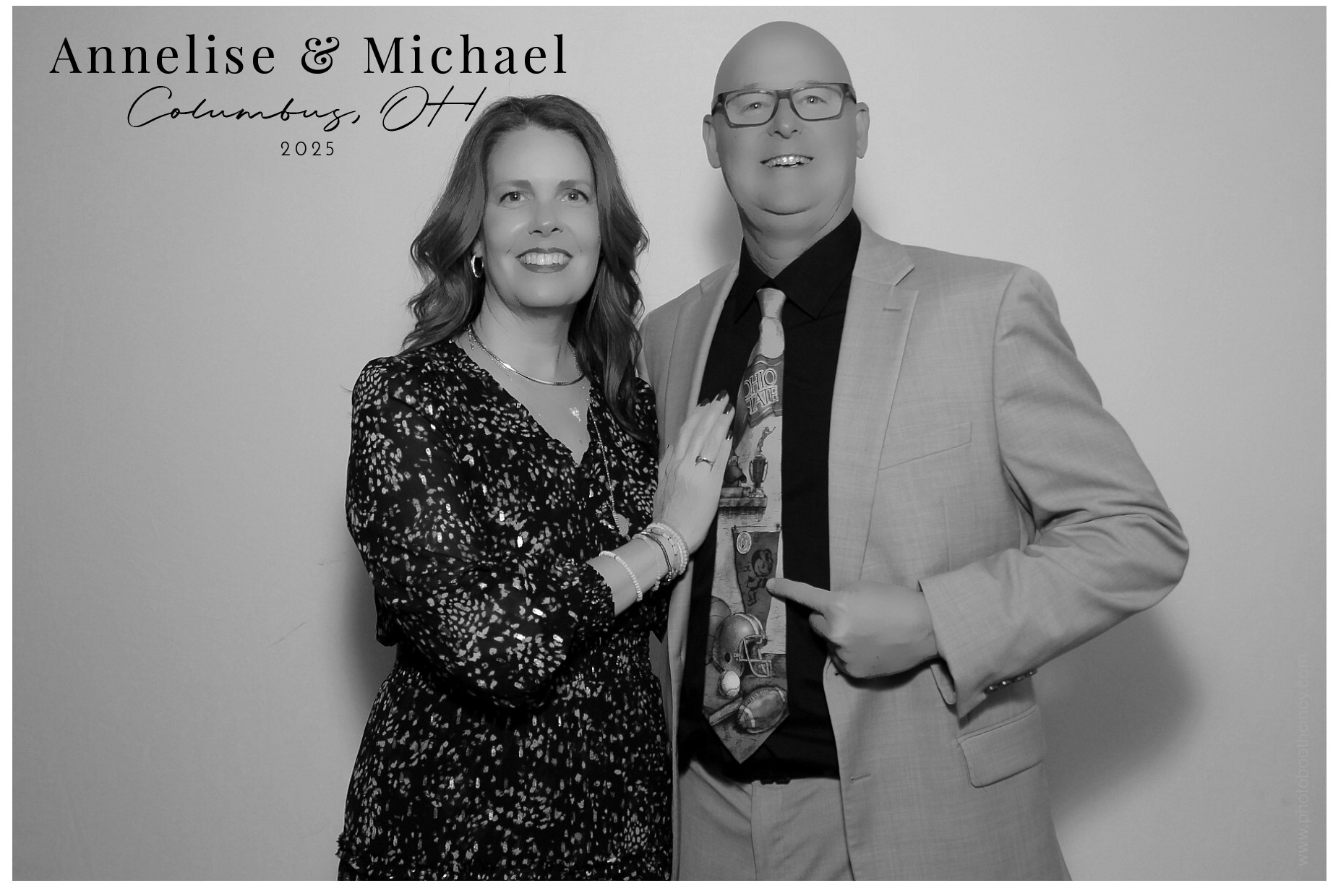 Annelise & Michael | View more photos from the event at gallery.photoboothcincy.com/u/PhotoBoothCincy/Annelise-Michael