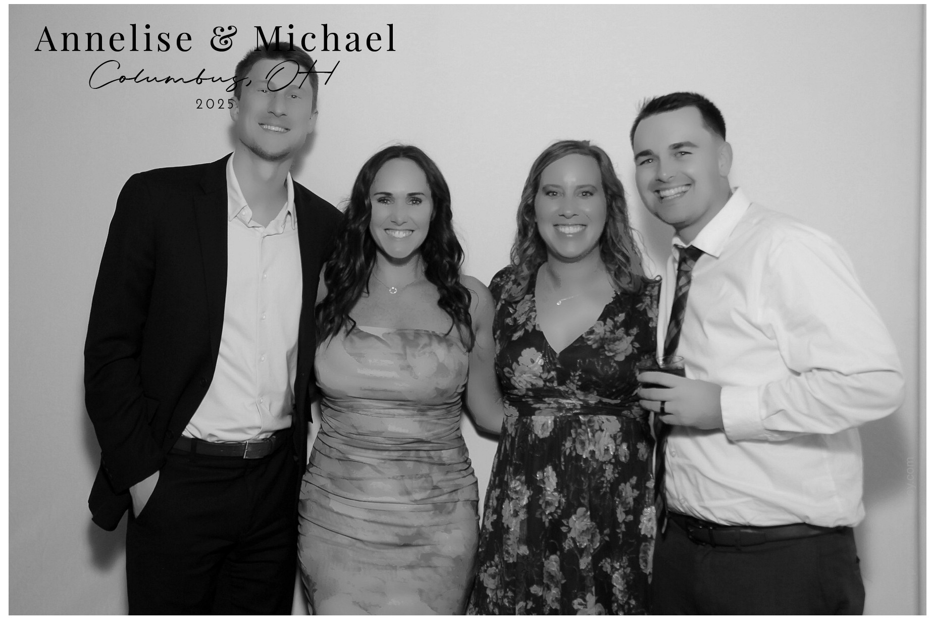 Annelise & Michael | View more photos from the event at gallery.photoboothcincy.com/u/PhotoBoothCincy/Annelise-Michael