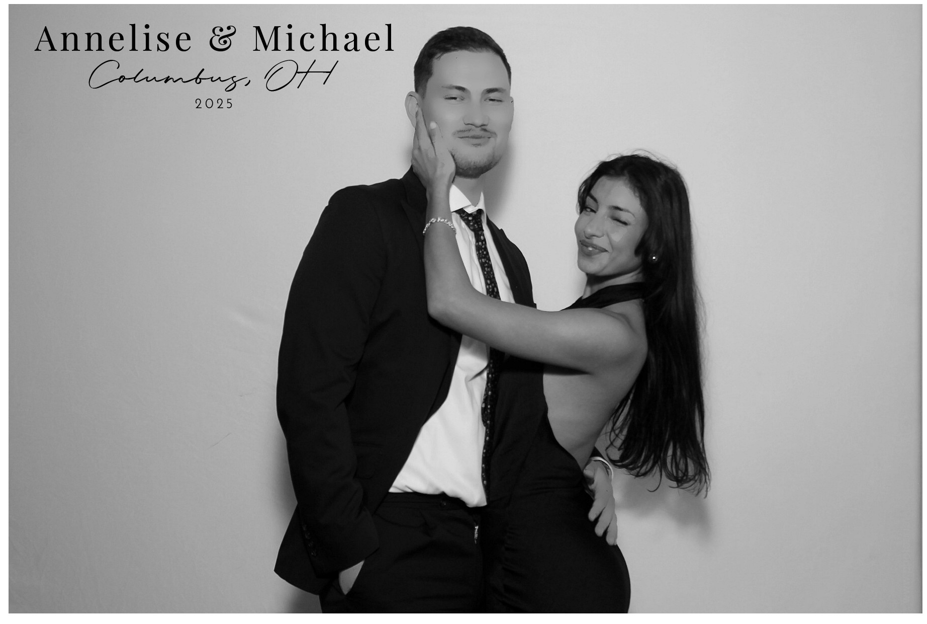 Annelise & Michael | View more photos from the event at gallery.photoboothcincy.com/u/PhotoBoothCincy/Annelise-Michael
