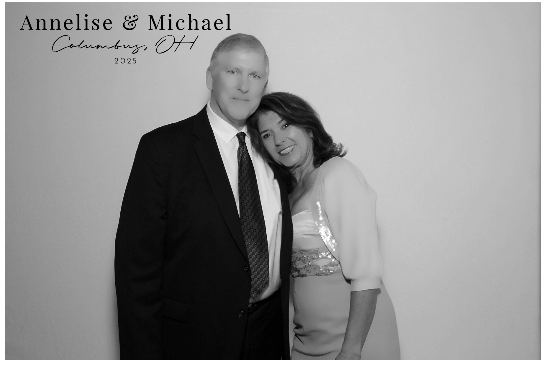 Annelise & Michael | View more photos from the event at gallery.photoboothcincy.com/u/PhotoBoothCincy/Annelise-Michael