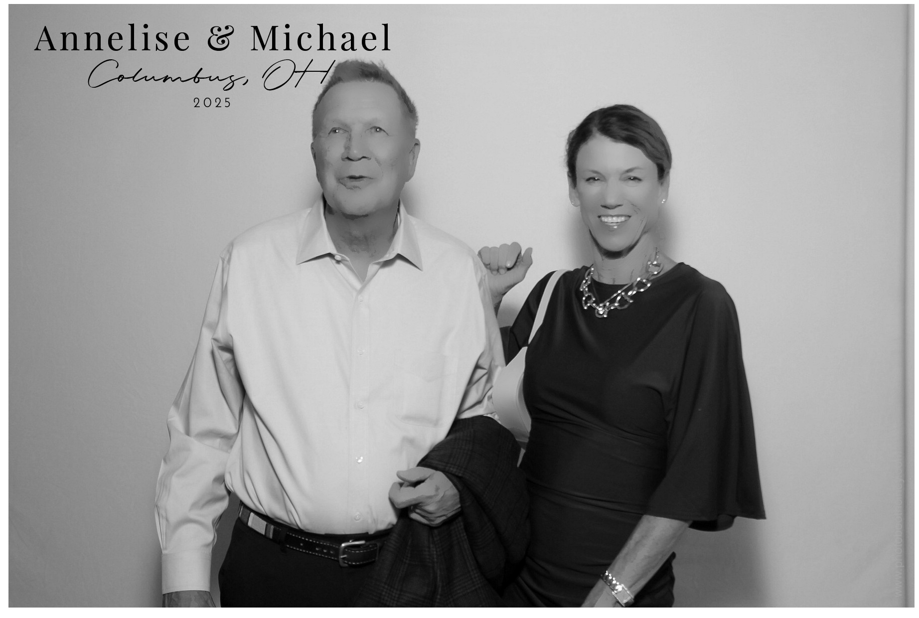 Annelise & Michael | View more photos from the event at gallery.photoboothcincy.com/u/PhotoBoothCincy/Annelise-Michael