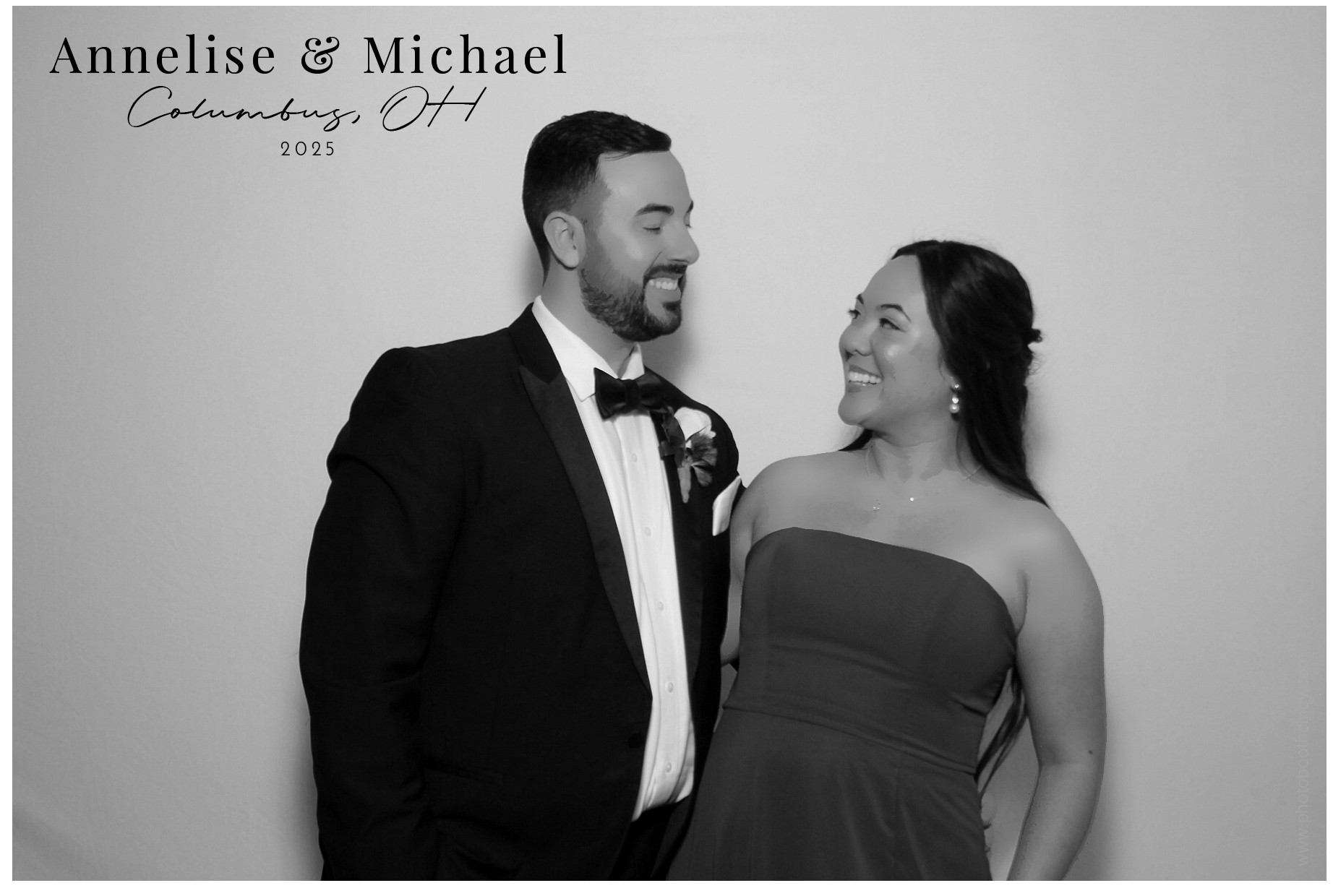 Annelise & Michael | View more photos from the event at gallery.photoboothcincy.com/u/PhotoBoothCincy/Annelise-Michael