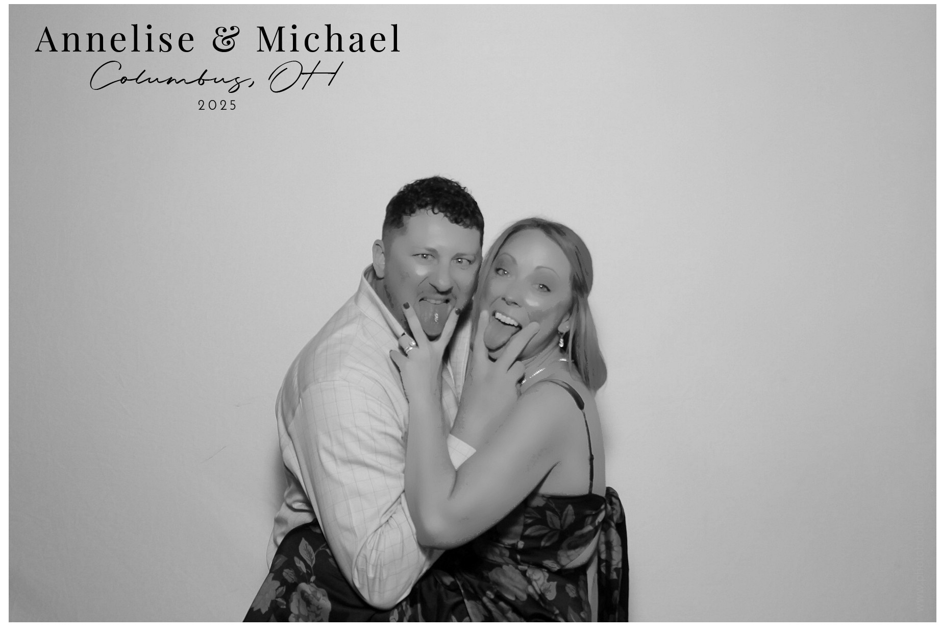 Annelise & Michael | View more photos from the event at gallery.photoboothcincy.com/u/PhotoBoothCincy/Annelise-Michael