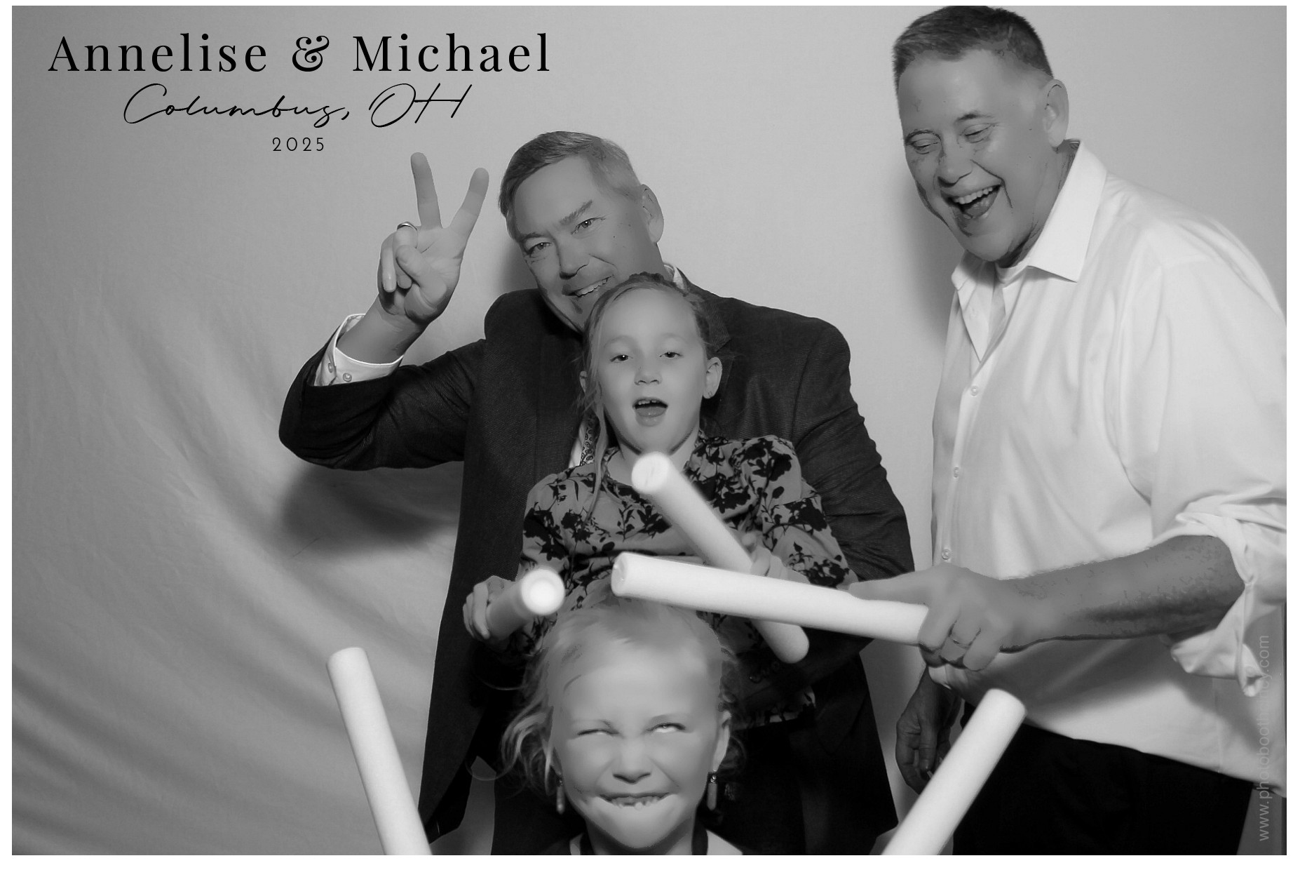 Annelise & Michael | View more photos from the event at gallery.photoboothcincy.com/u/PhotoBoothCincy/Annelise-Michael