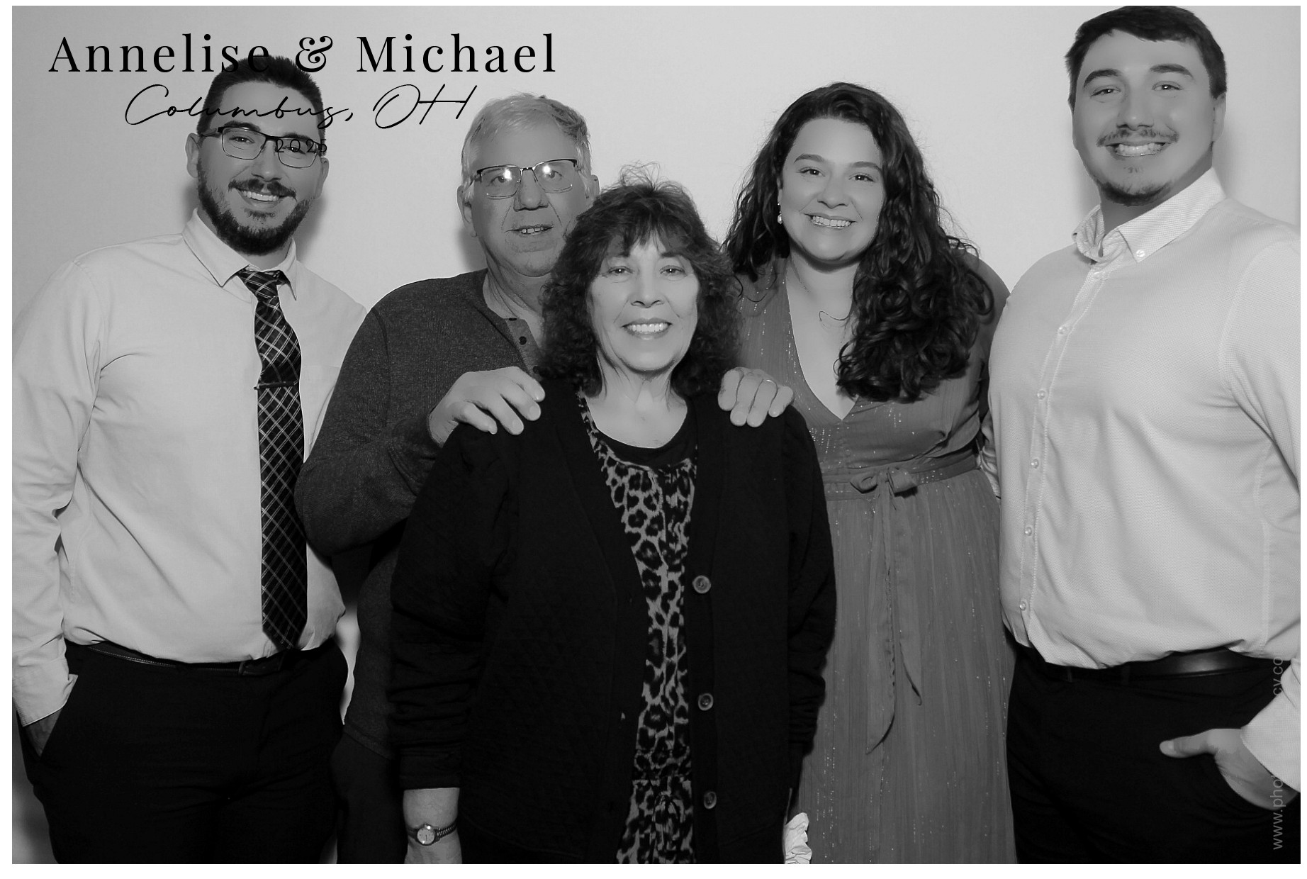Annelise & Michael | View more photos from the event at gallery.photoboothcincy.com/u/PhotoBoothCincy/Annelise-Michael